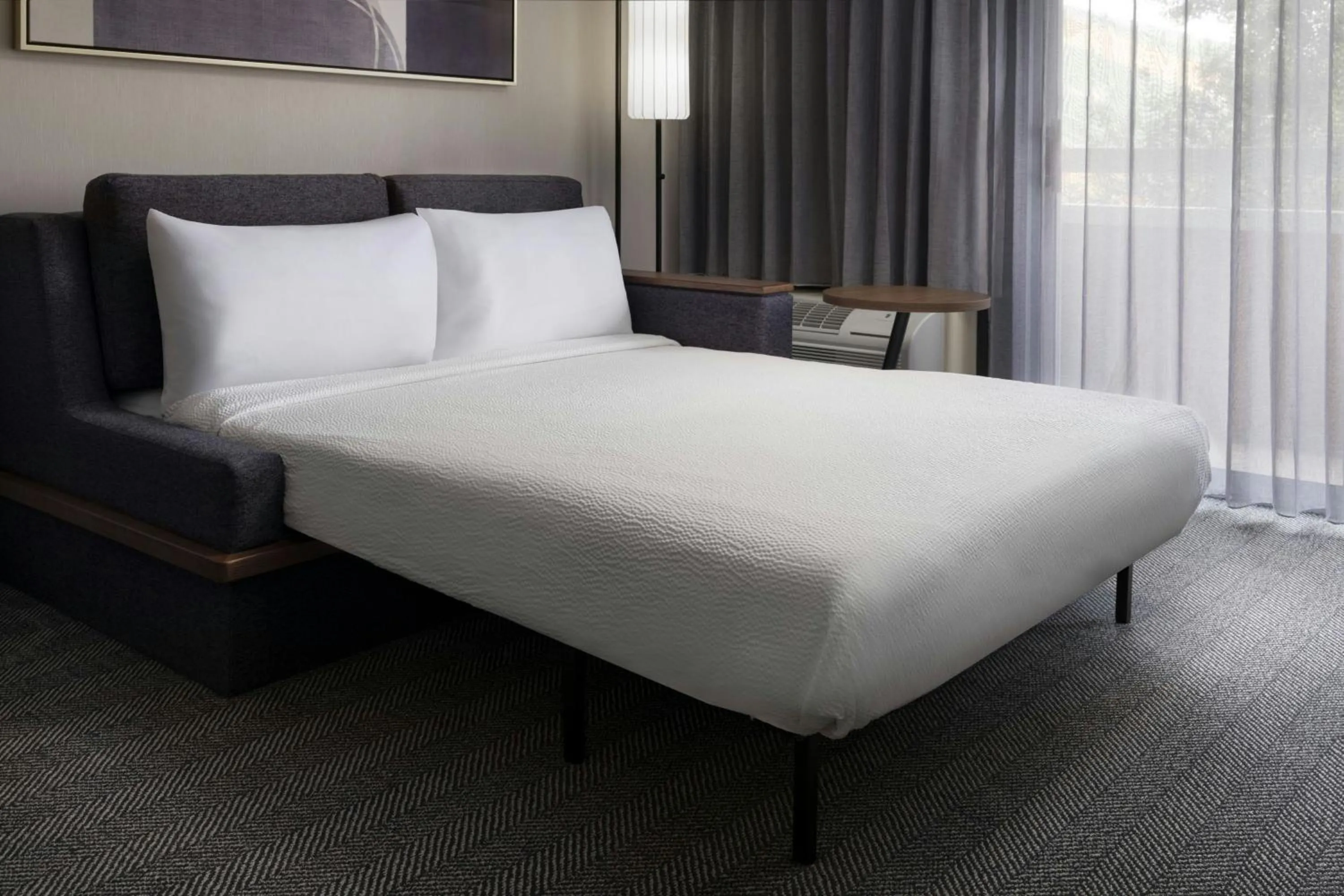 Bedroom, Bed in Courtyard by Marriott San Mateo Foster City