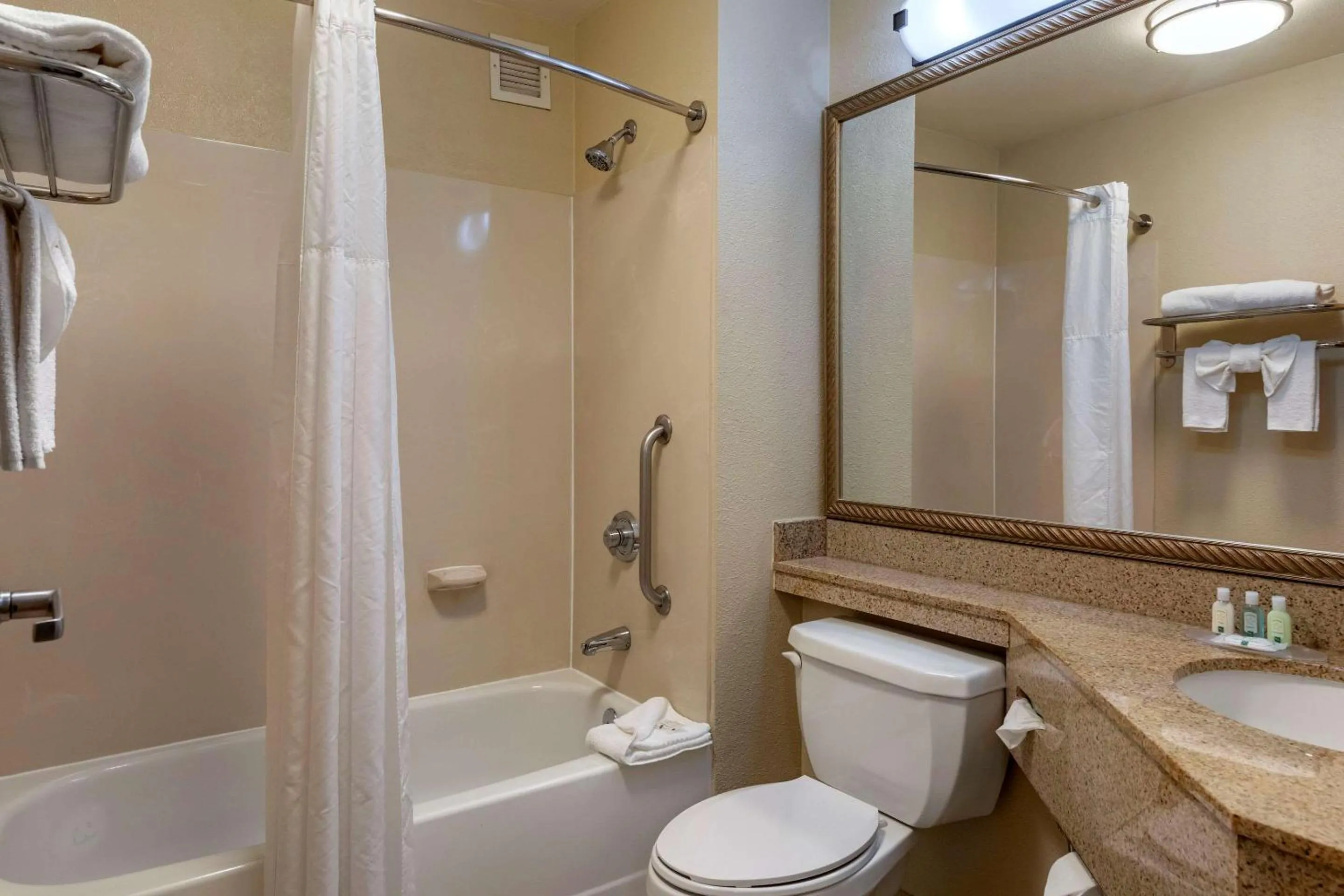 Bathroom in Quality Inn Placentia Anaheim Fullerton