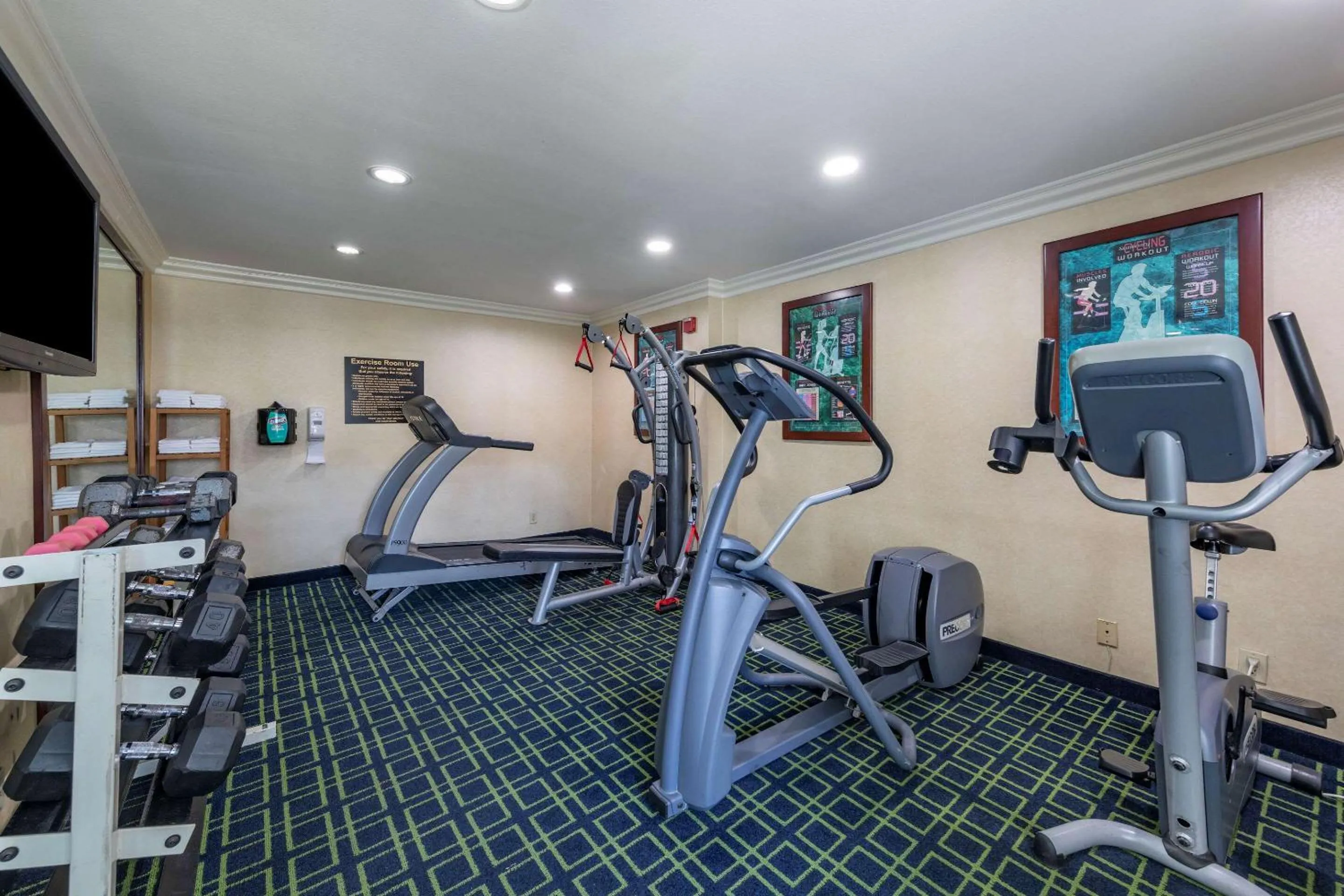 Fitness centre/facilities in Quality Inn Placentia Anaheim Fullerton
