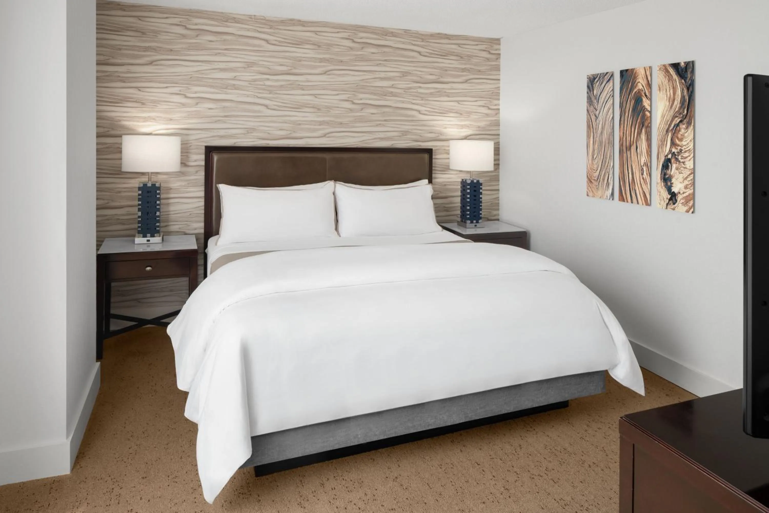 Photo of the whole room, Bed in The Westin Dallas Fort Worth Airport