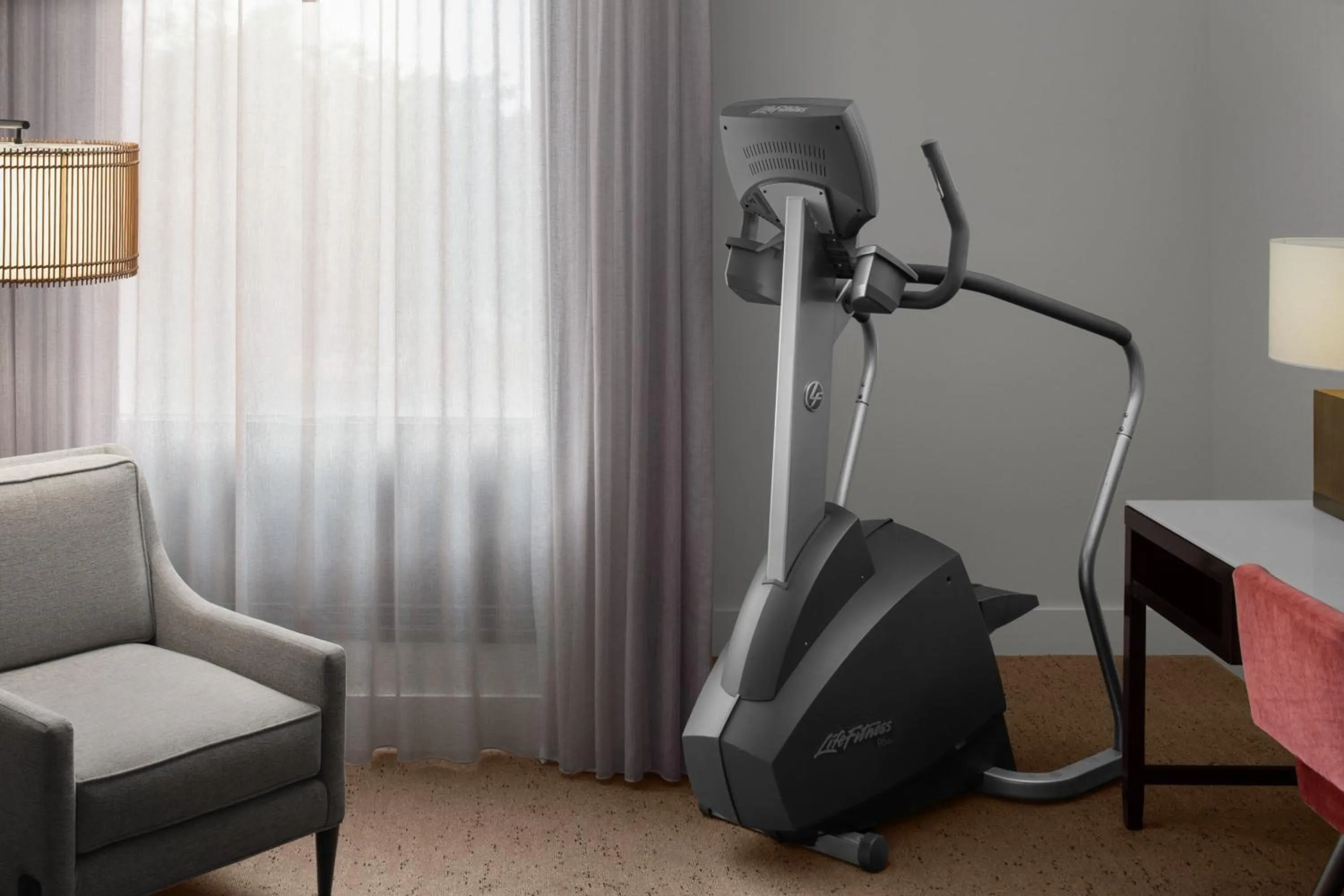 Photo of the whole room in The Westin Dallas Fort Worth Airport