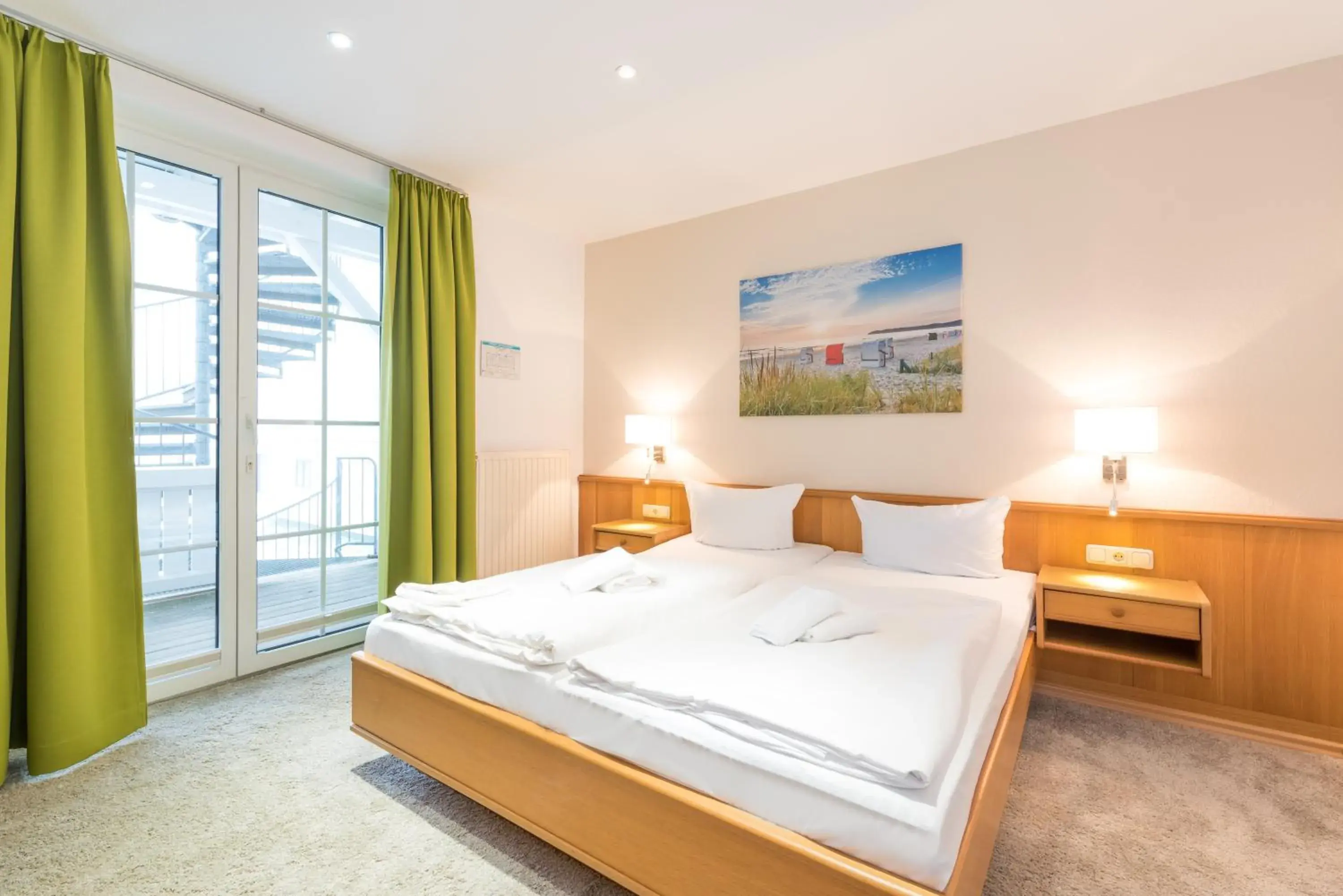 Double Room with Balcony in Hotel Königslinie Double Room with Balcony in Hotel Königslinie