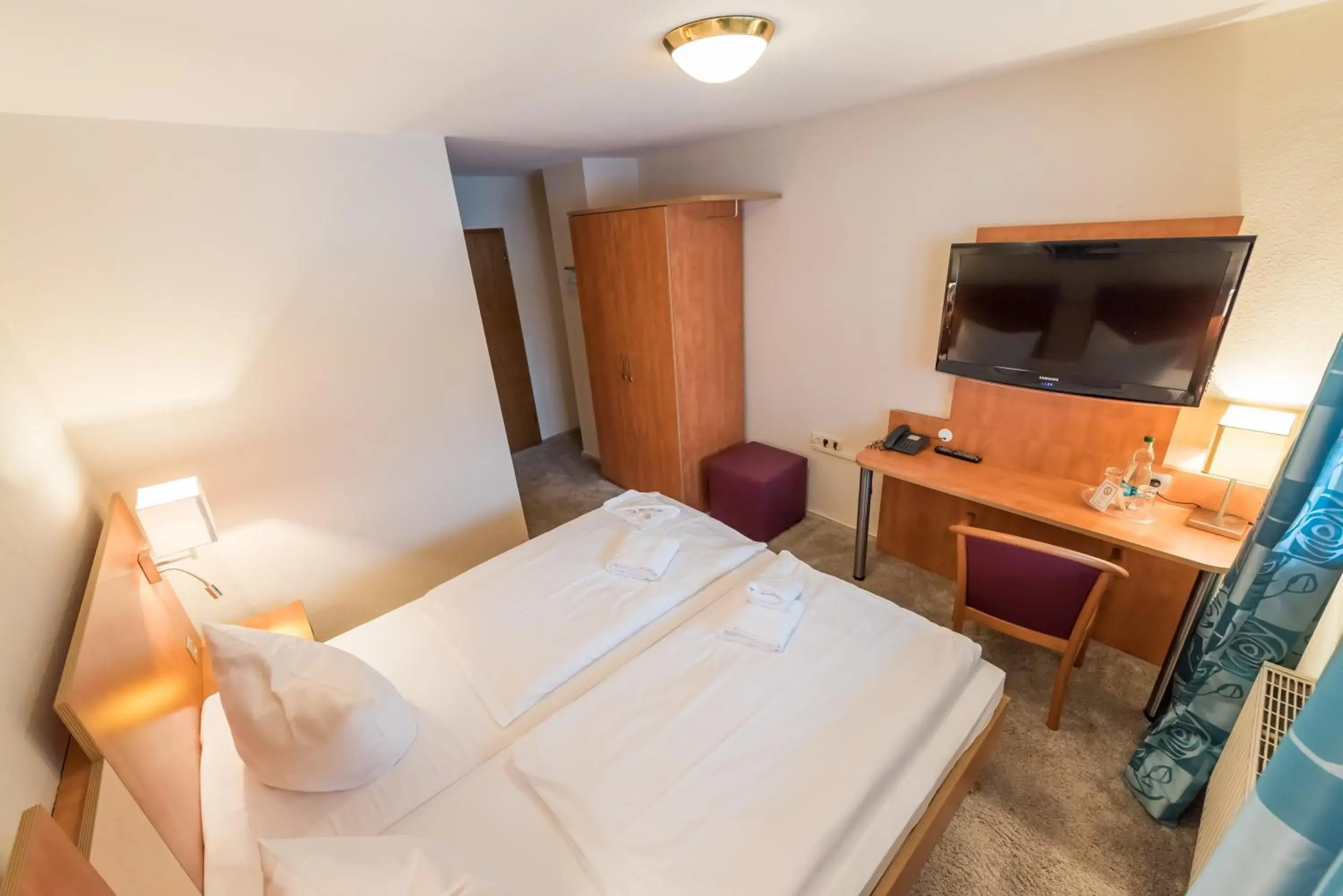 Double Room in Hotel Königslinie Double Room in Hotel Königslinie