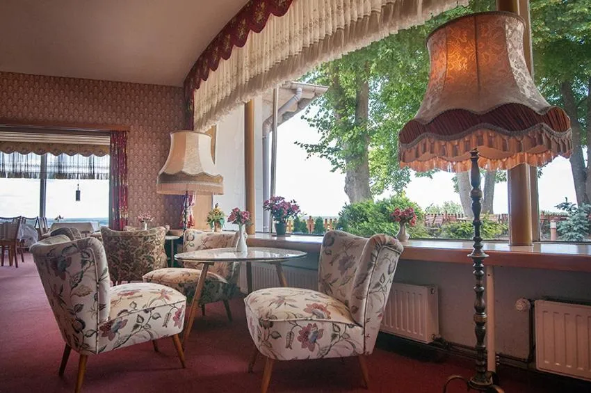 Lounge or bar in Hotel Bellevue