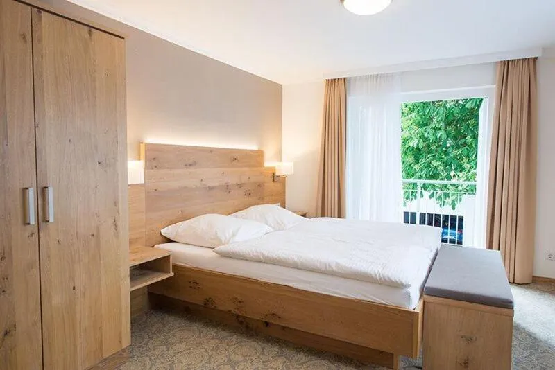 Photo of the whole room, Bed in Hotel Bellevue