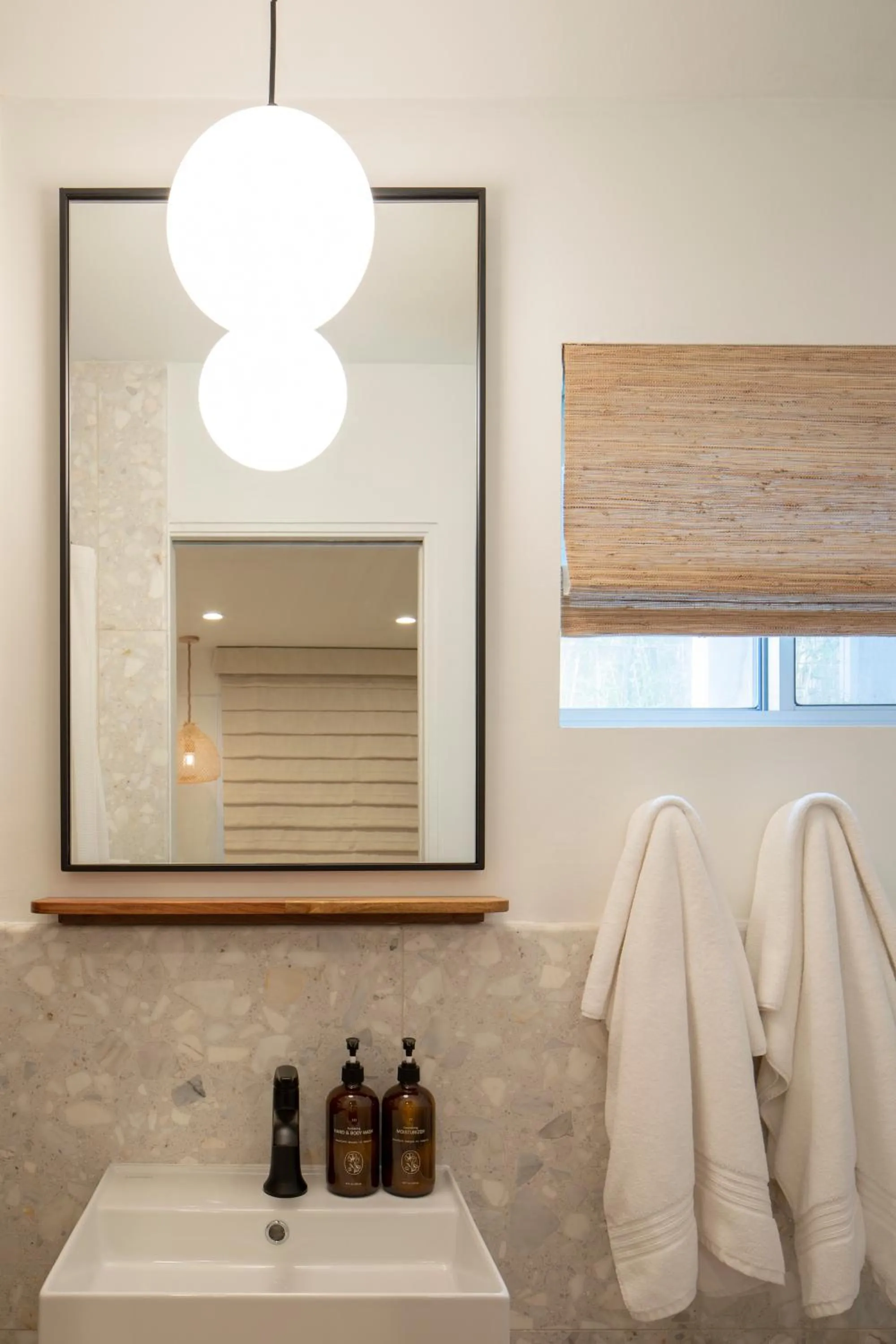 Bathroom in The Pearl Hotel