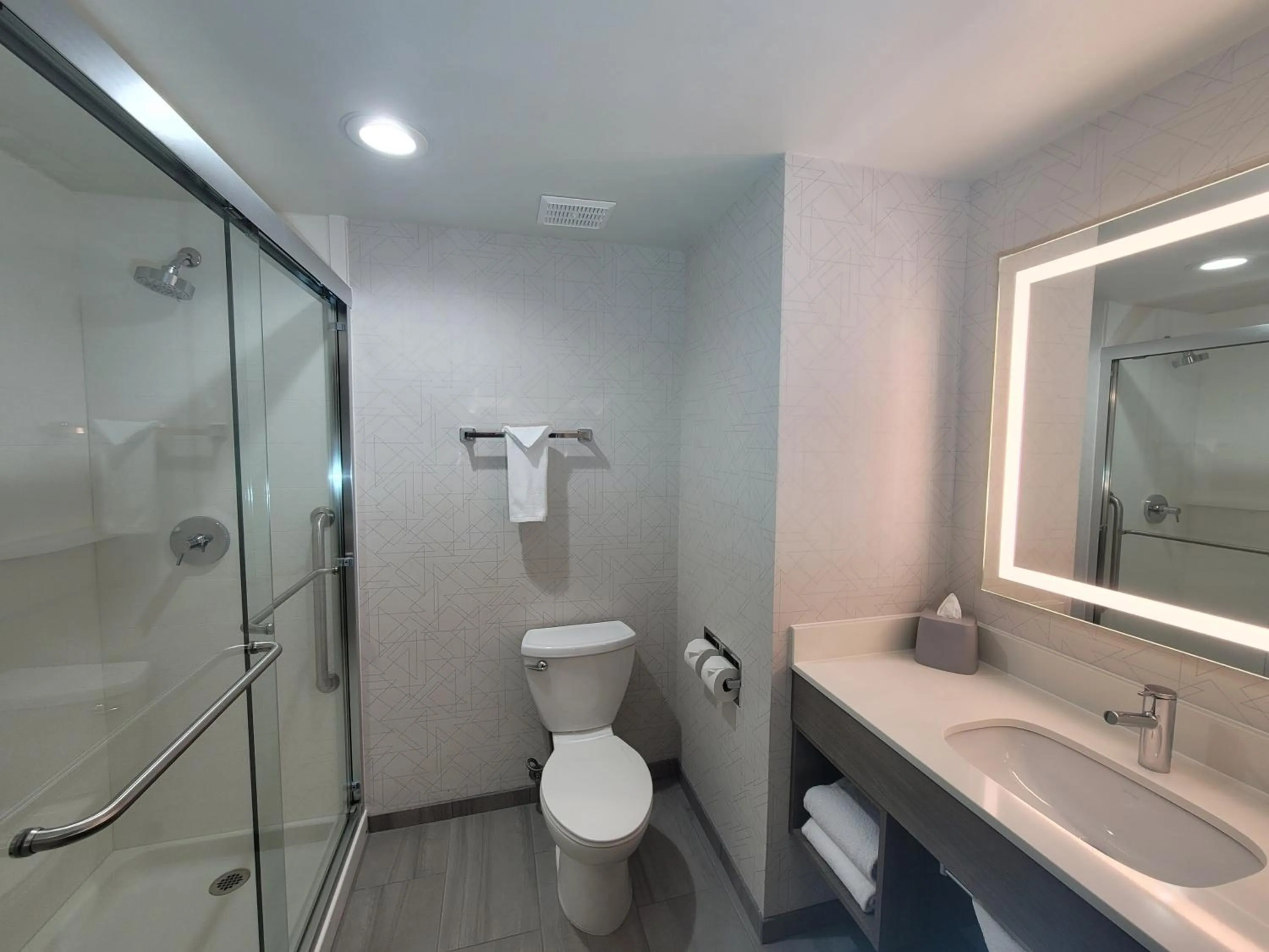 Bathroom in Holiday Inn Express San Diego South - Chula Vista by IHG