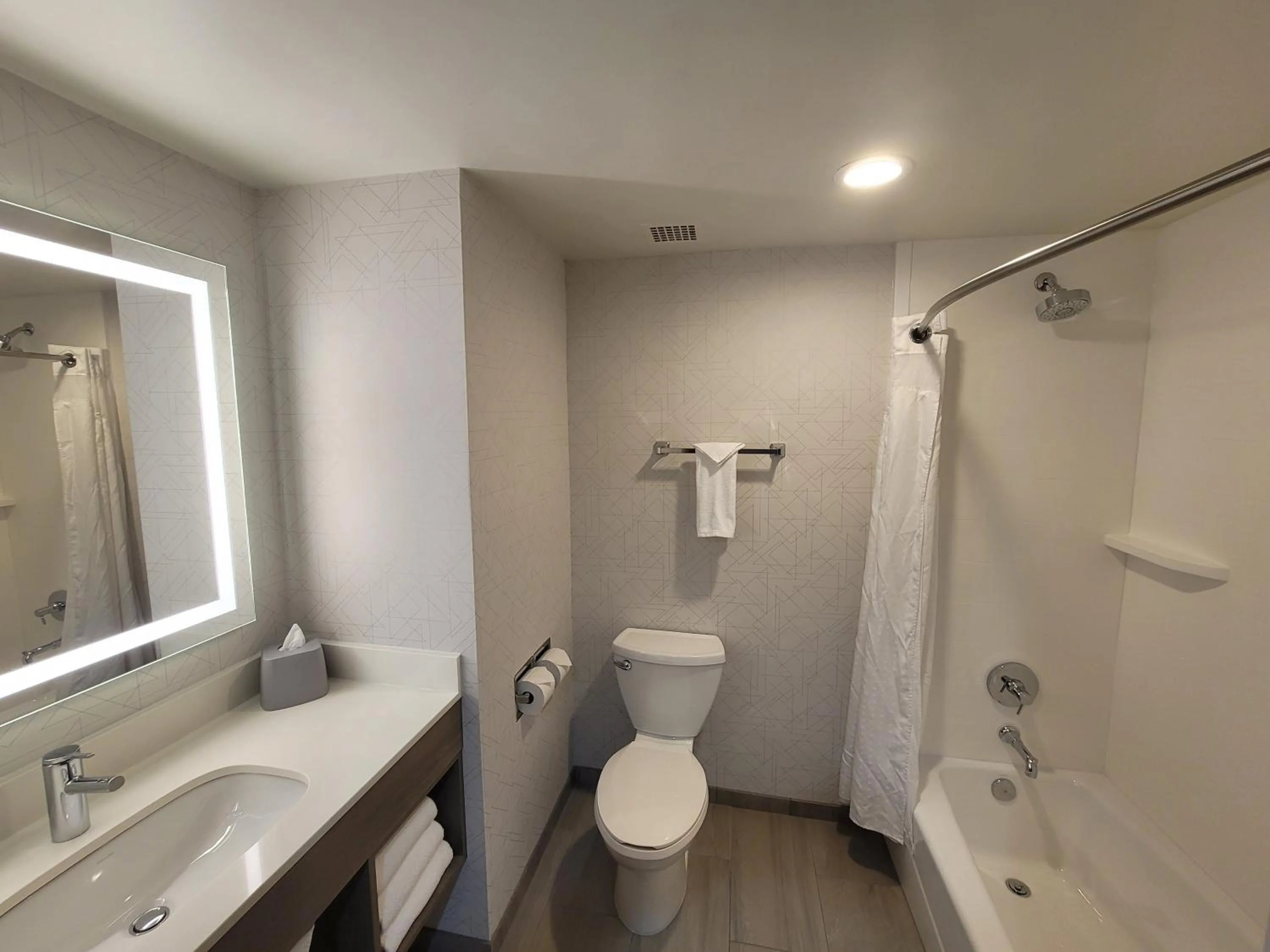 Bathroom in Holiday Inn Express San Diego South - Chula Vista by IHG