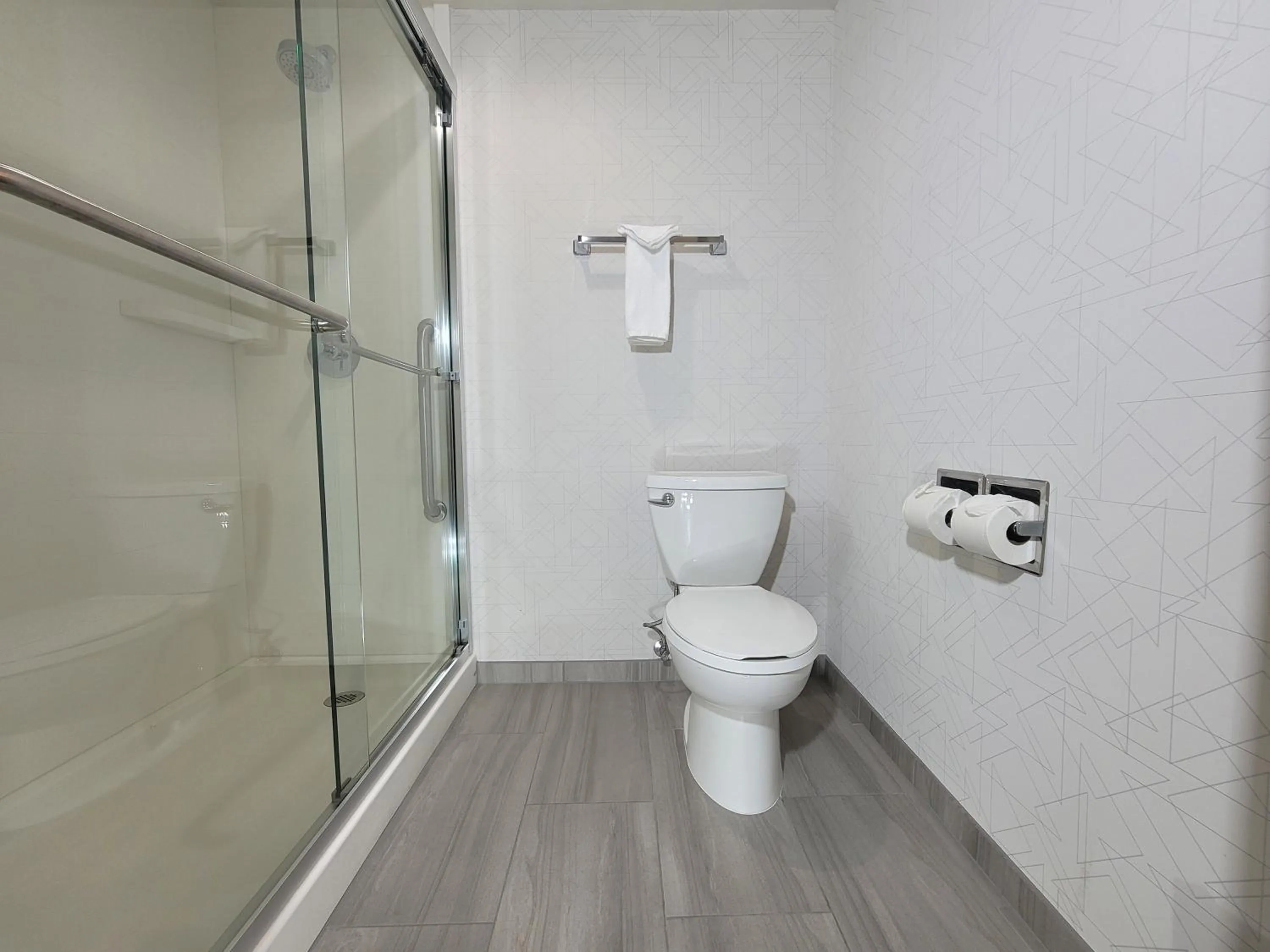 Bathroom in Holiday Inn Express San Diego South - Chula Vista by IHG