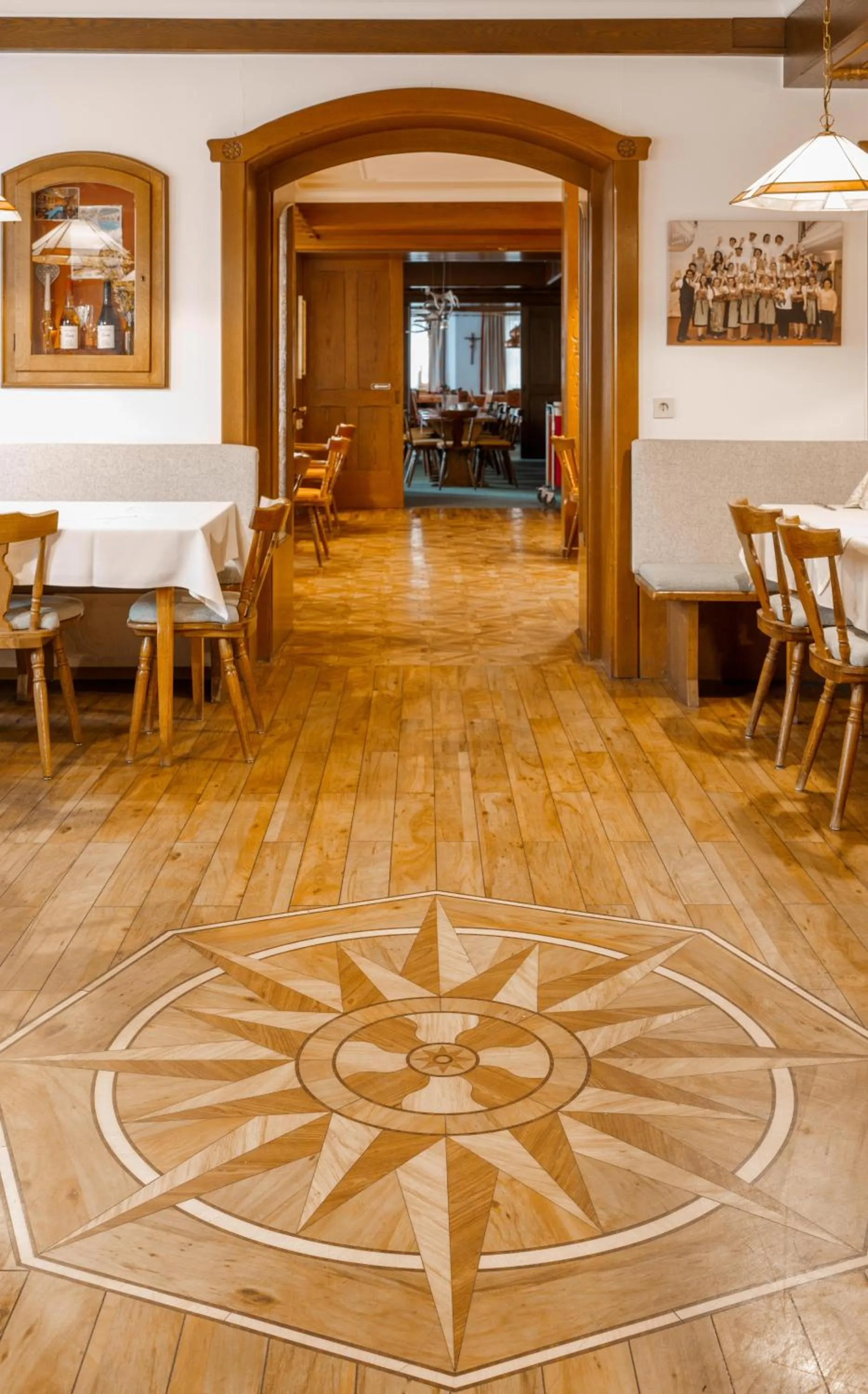 Food in König Ludwig Design Hotel NEU Zimmer mit Sauna oder Whirlpool oder mehr