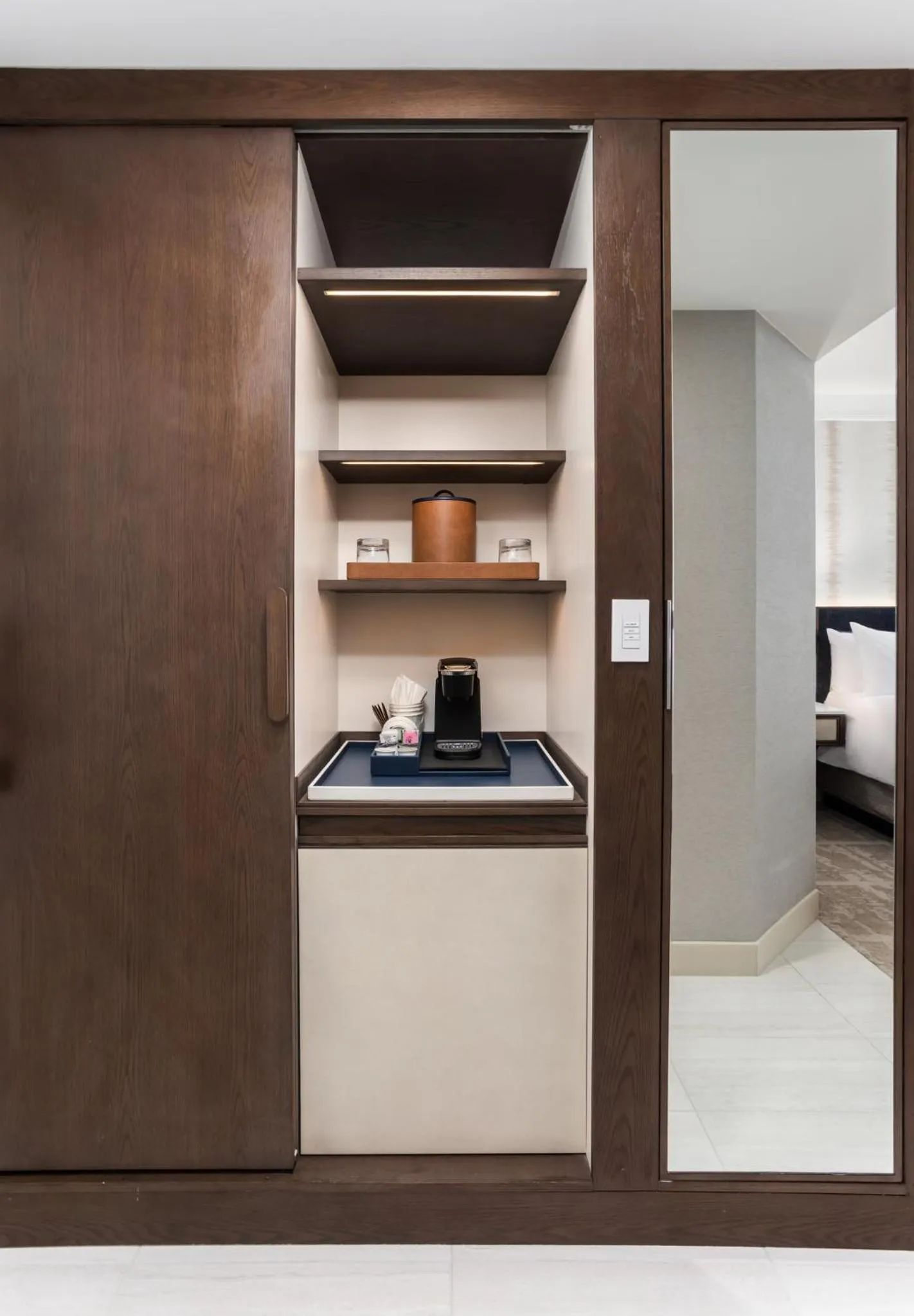 Photo of the whole room in Loews Nashville Hotel at Vanderbilt Plaza