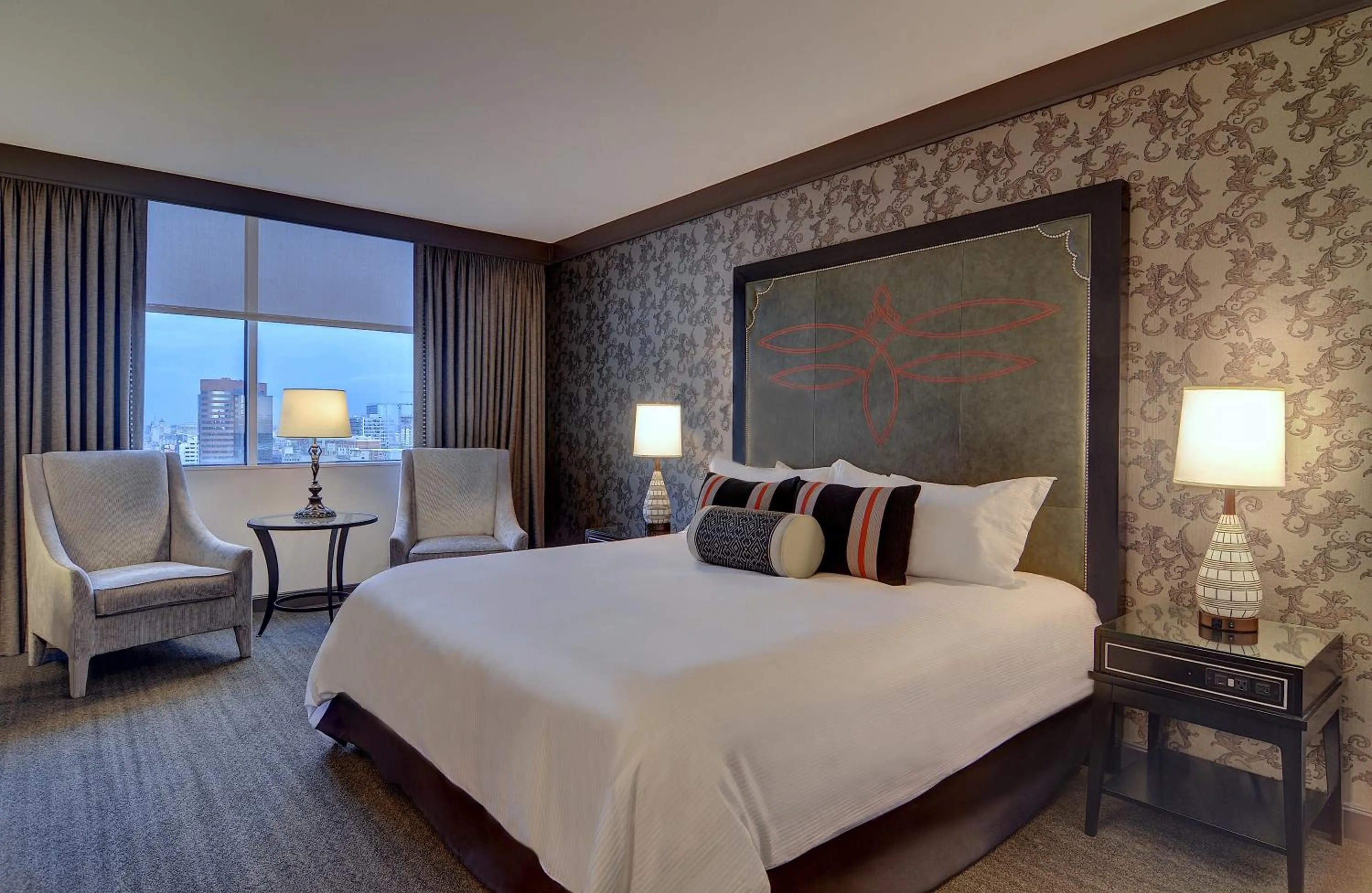 Bedroom, Bed in Loews Nashville Hotel at Vanderbilt Plaza