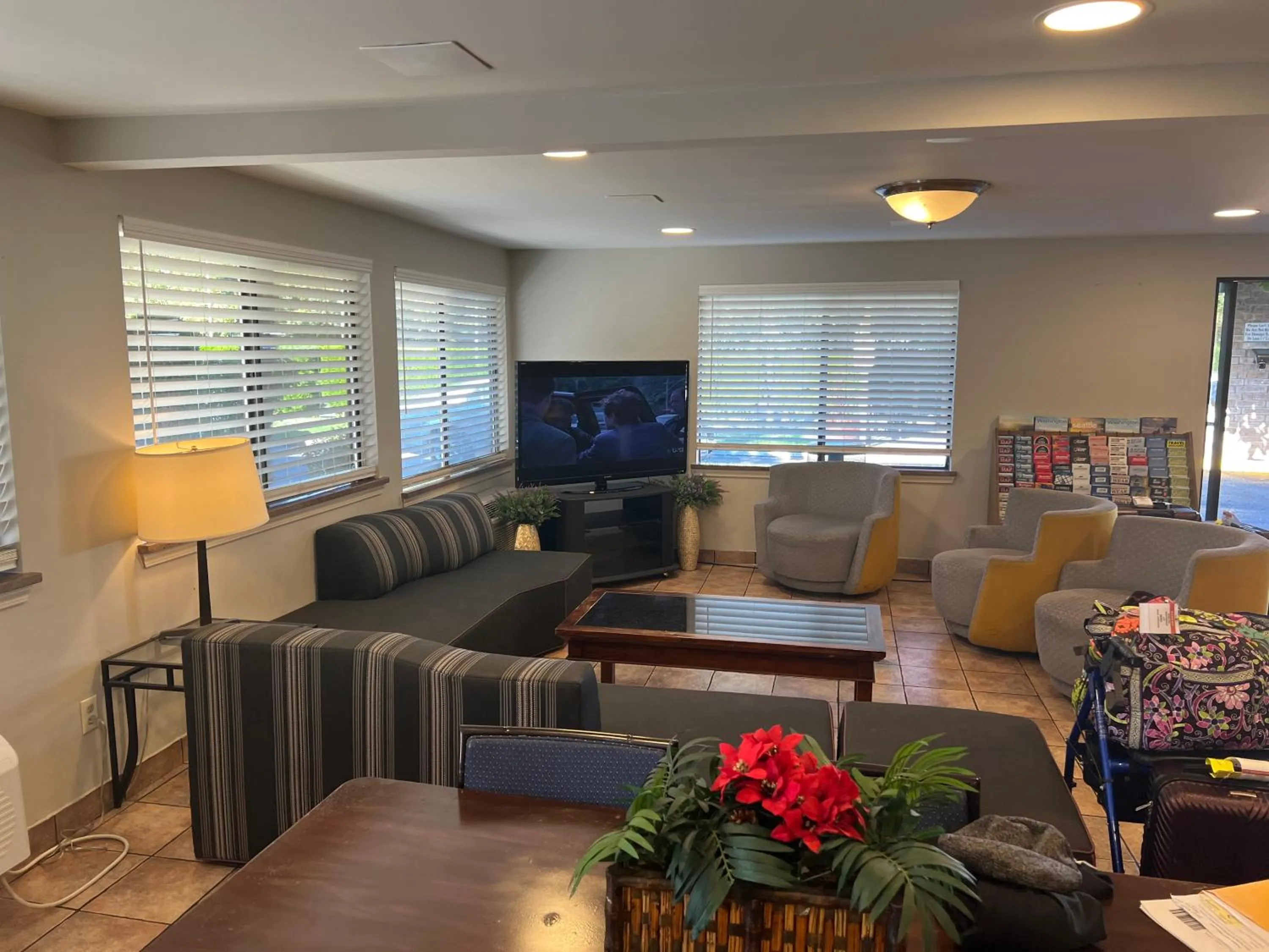 Breakfast in FairBridge Inn Express Tukwila