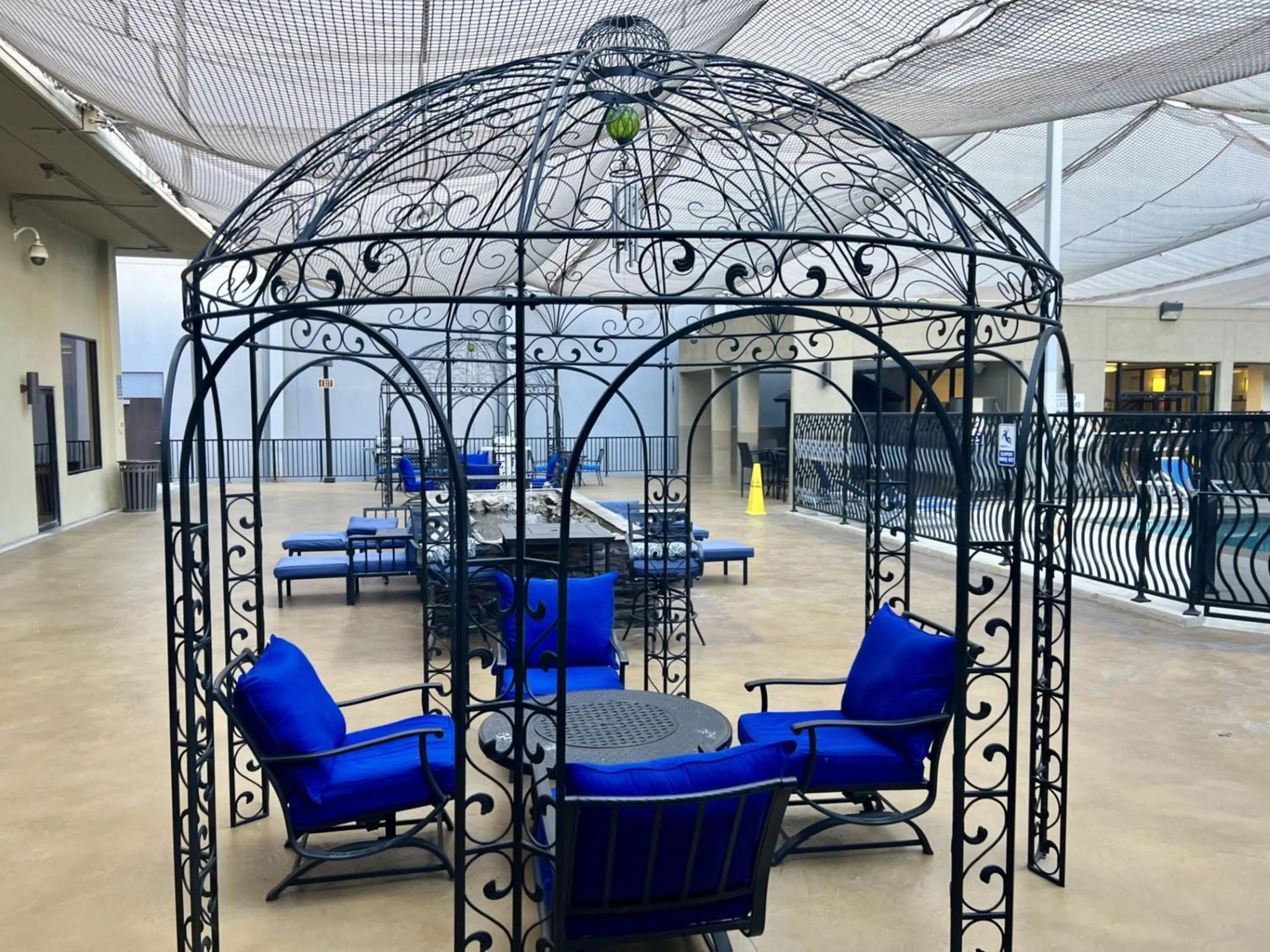 Swimming pool in Jockey Resort Suites Center Strip