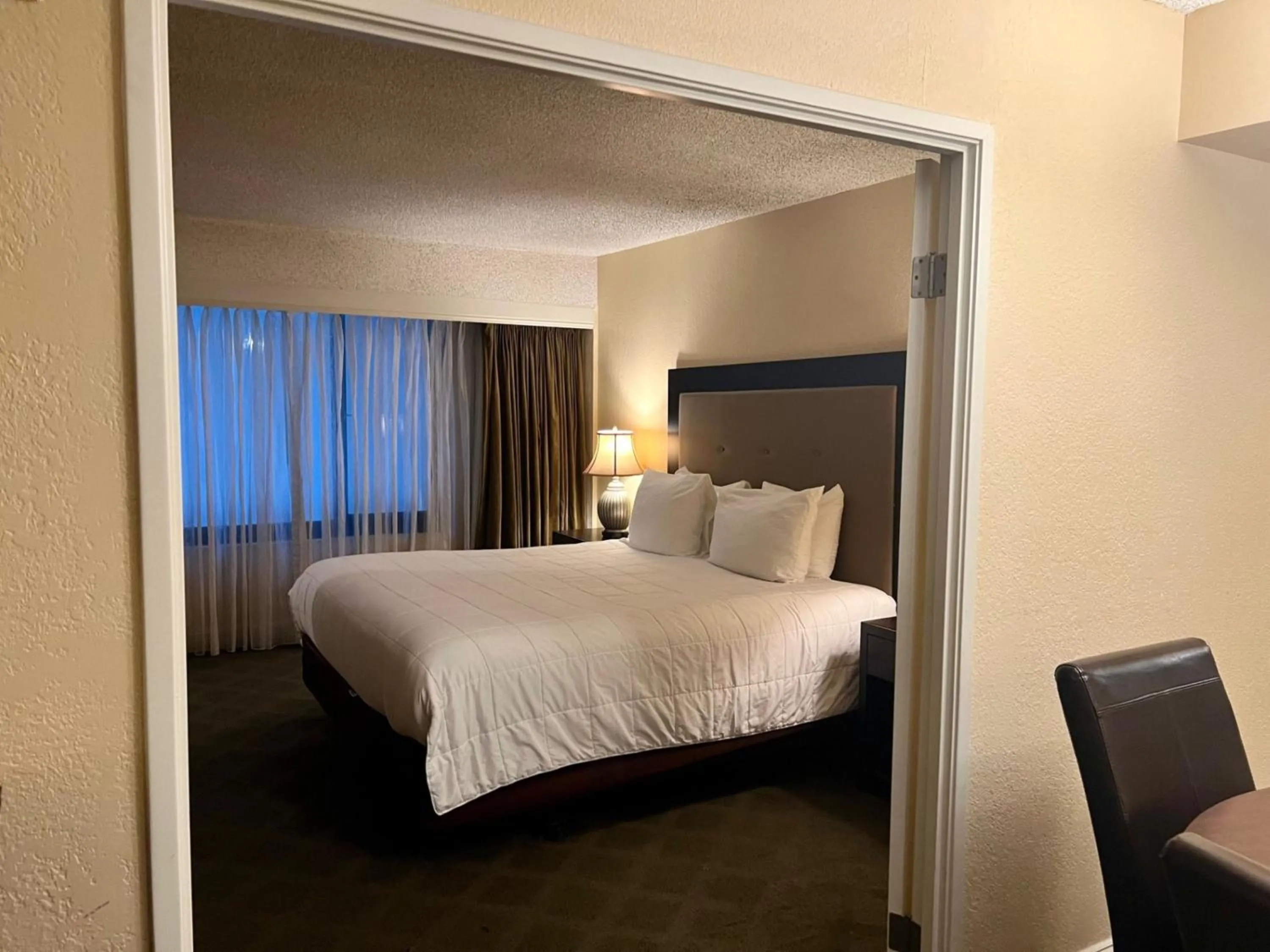 Photo of the whole room, Bed in Jockey Resort Suites Center Strip