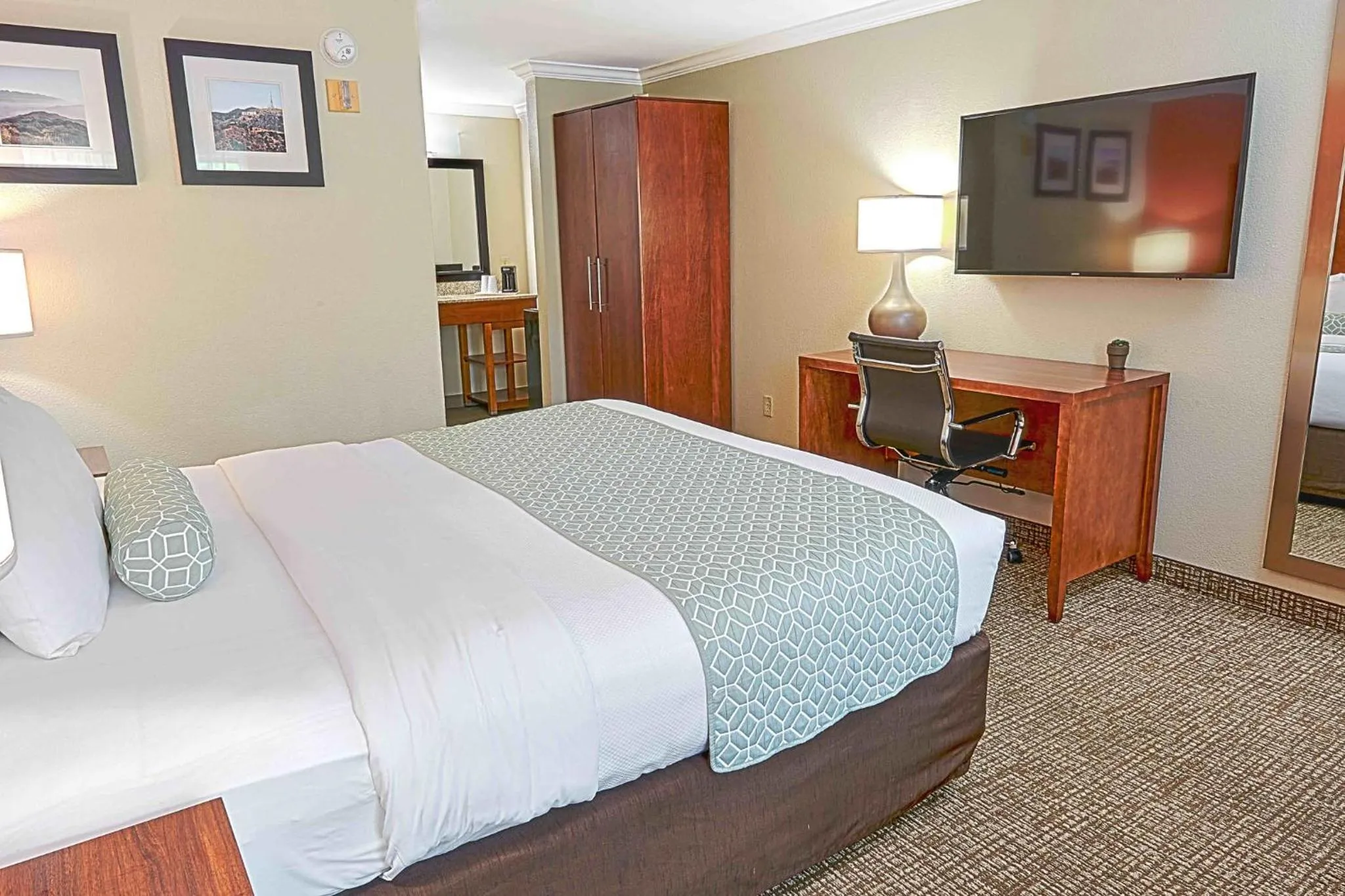 Bed in The Hills Inn Eagle Rock - Near Old Town Pasadena