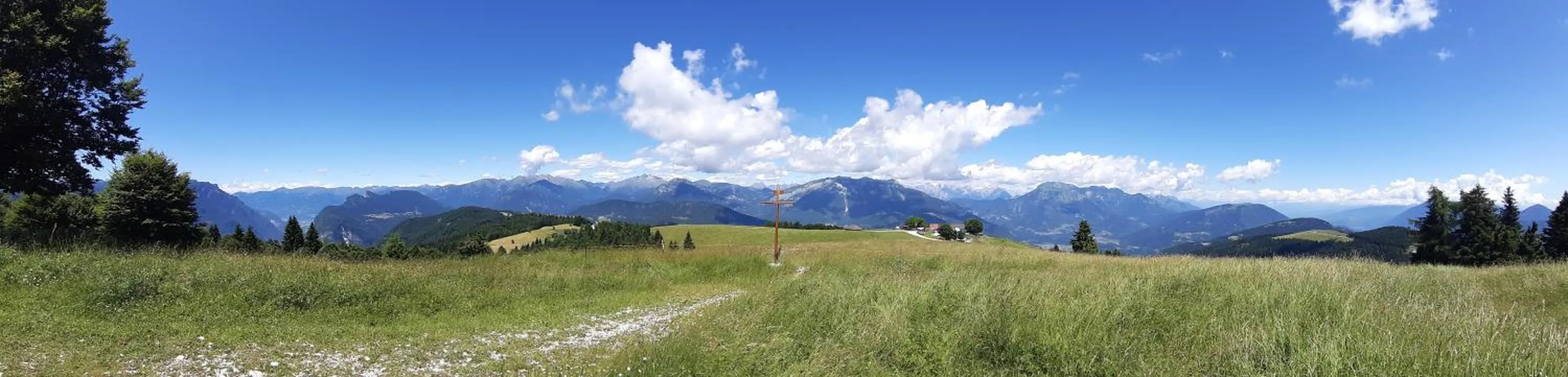 Natural landscape in Albergo Chalet Abete Rosso