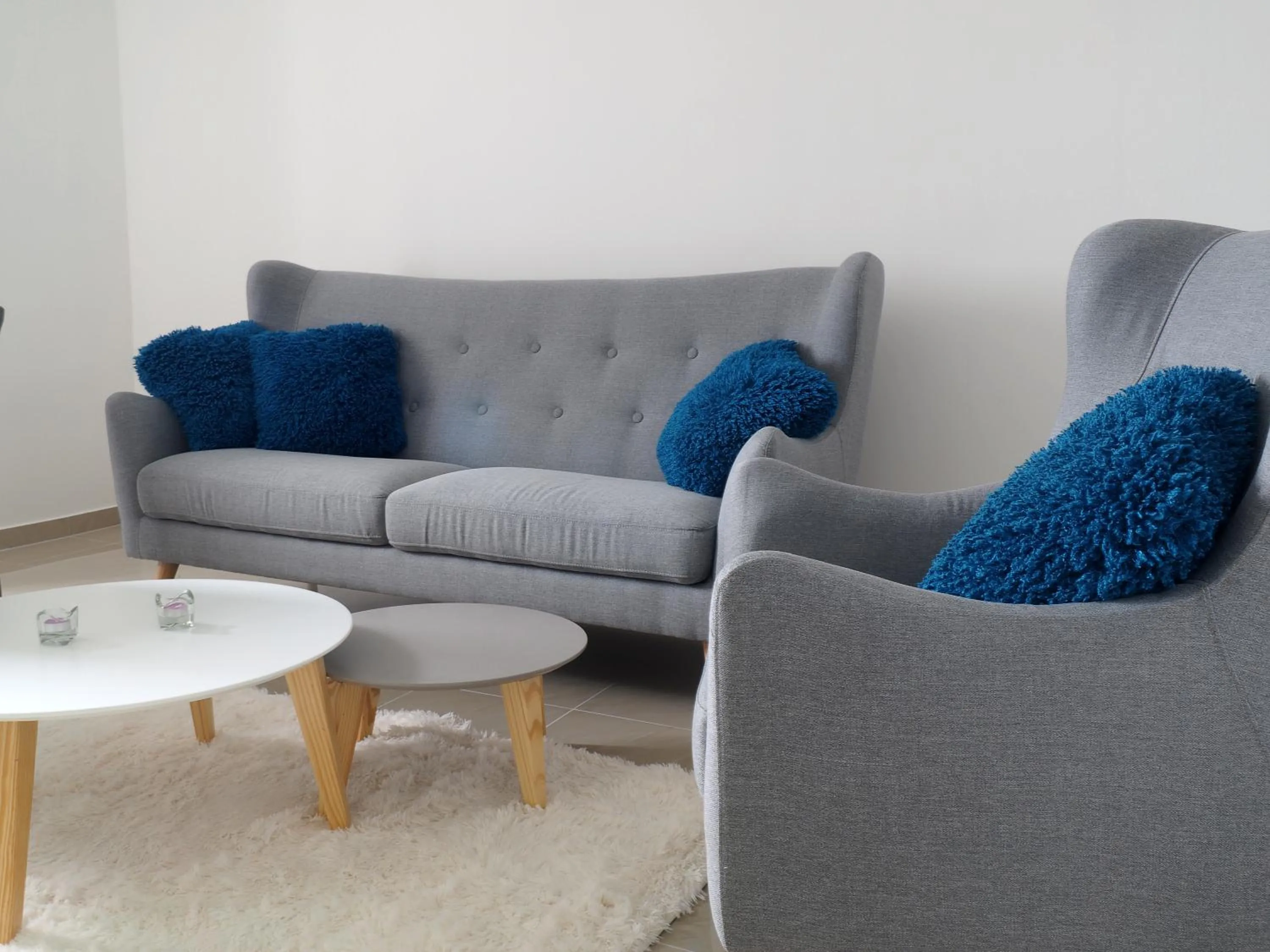 Seating area in Captain Emo City Apartments