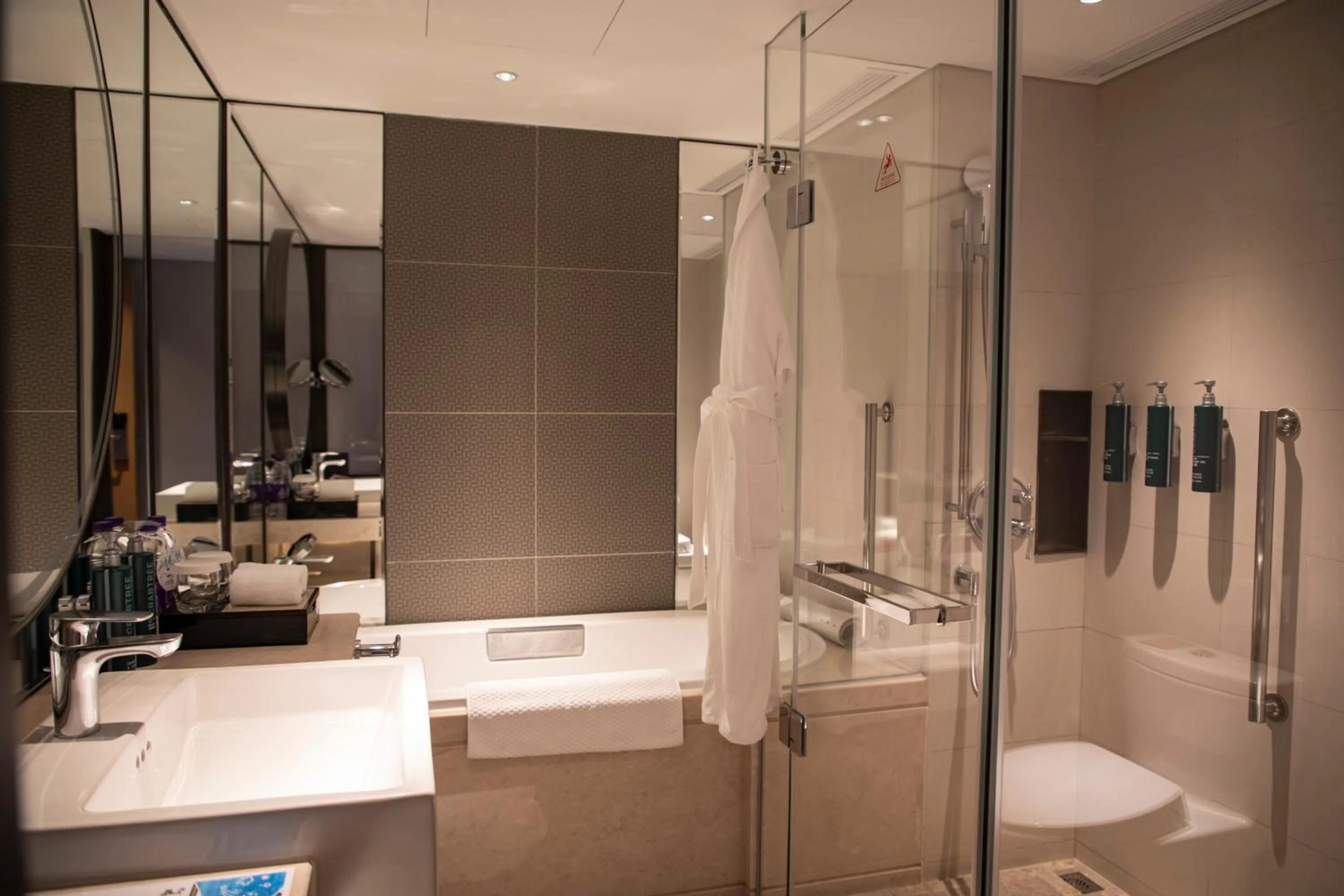 Toilet in Hilton Beijing