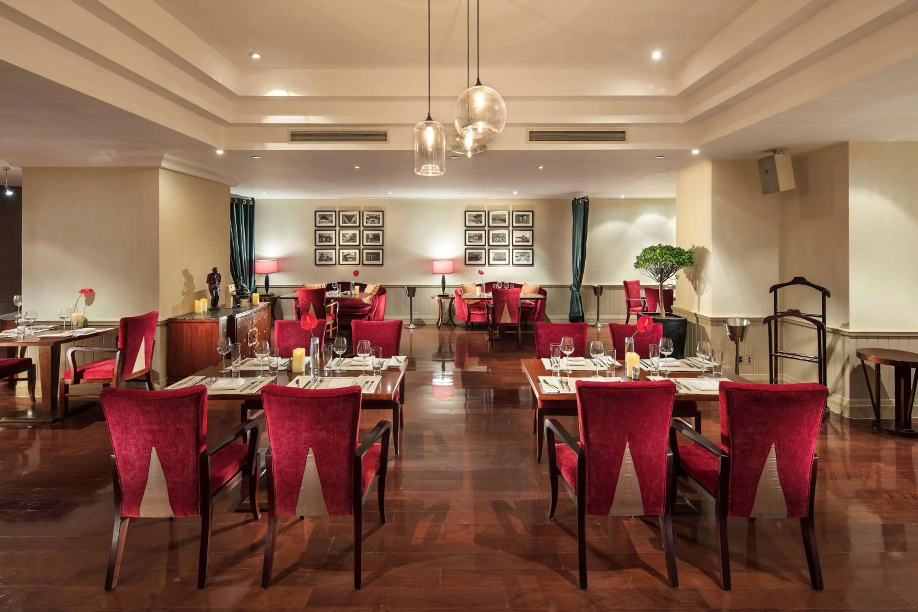 Restaurant/places to eat in Hilton Beijing