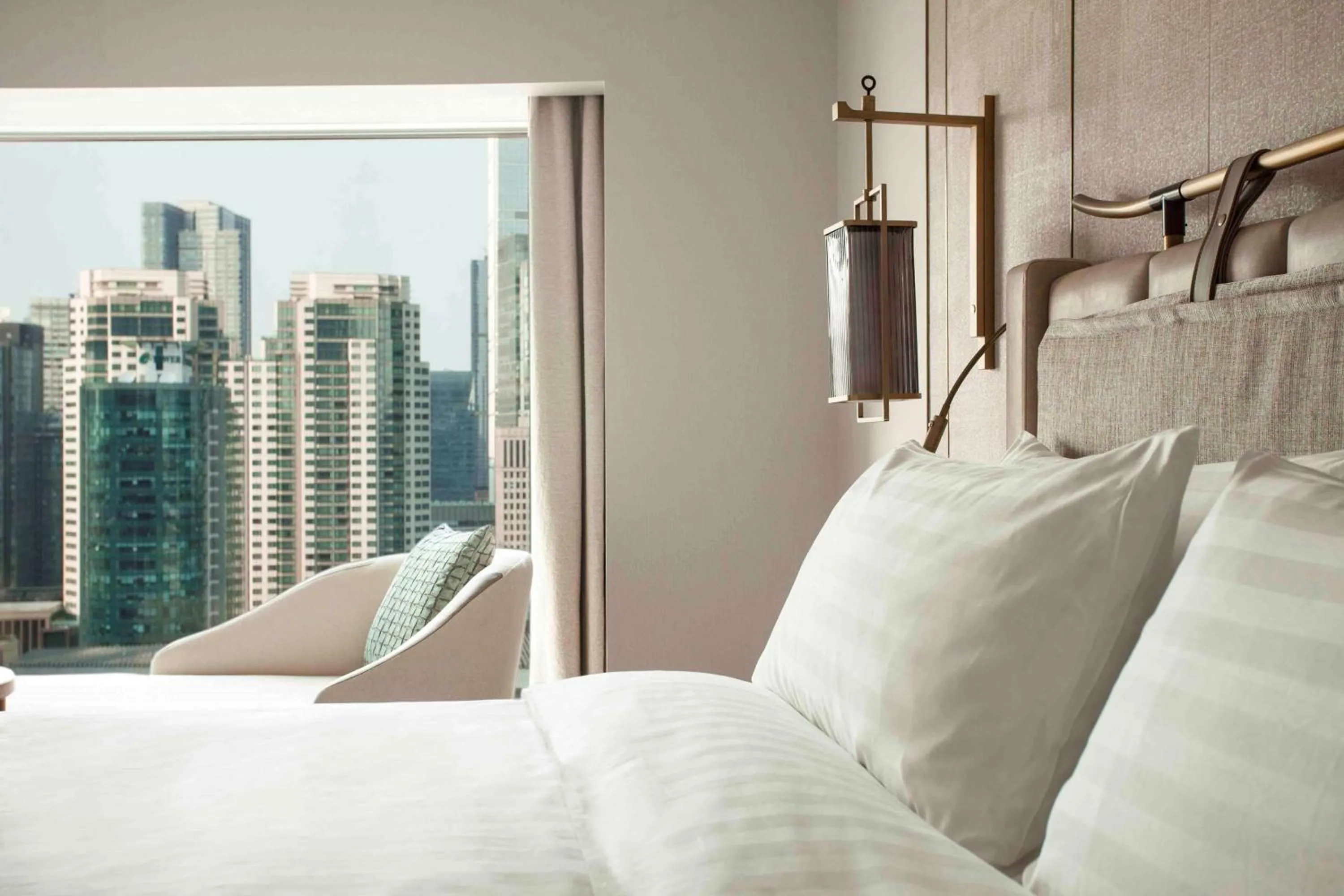 Photo of the whole room, Bed in China World Hotel, Beijing