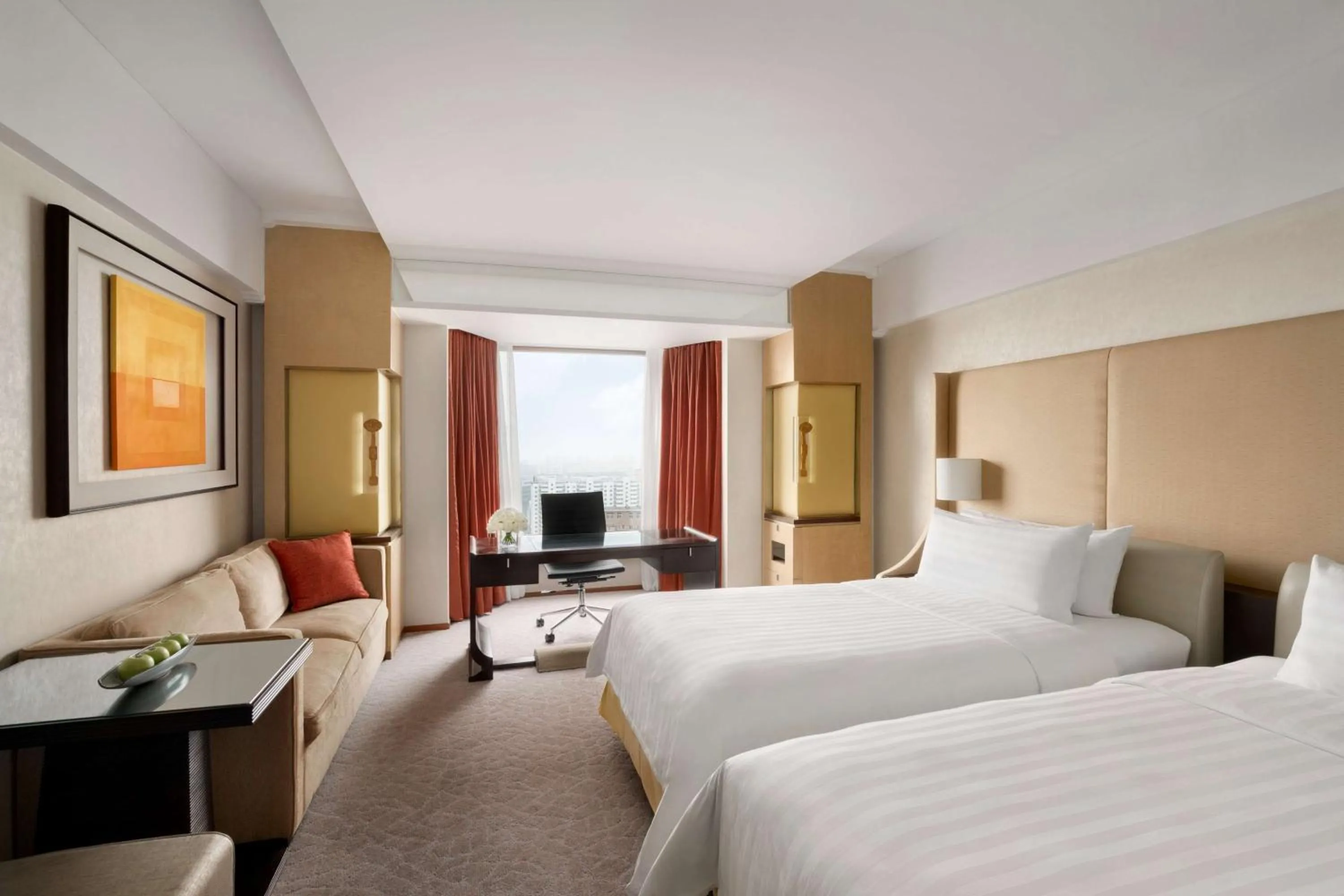 Photo of the whole room, Bed in Shangri-La Beijing