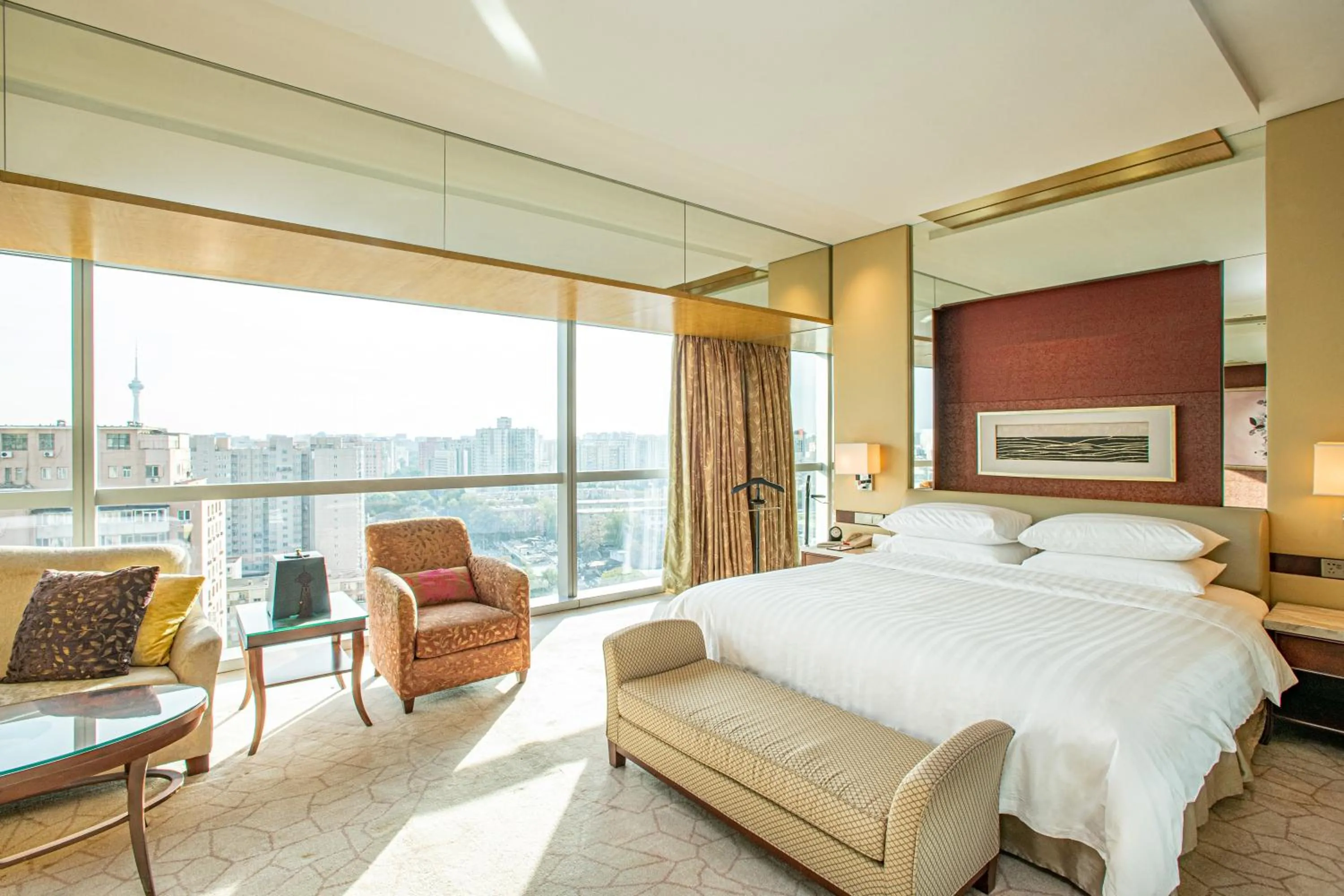 City view, Bed in Shangri-La Beijing