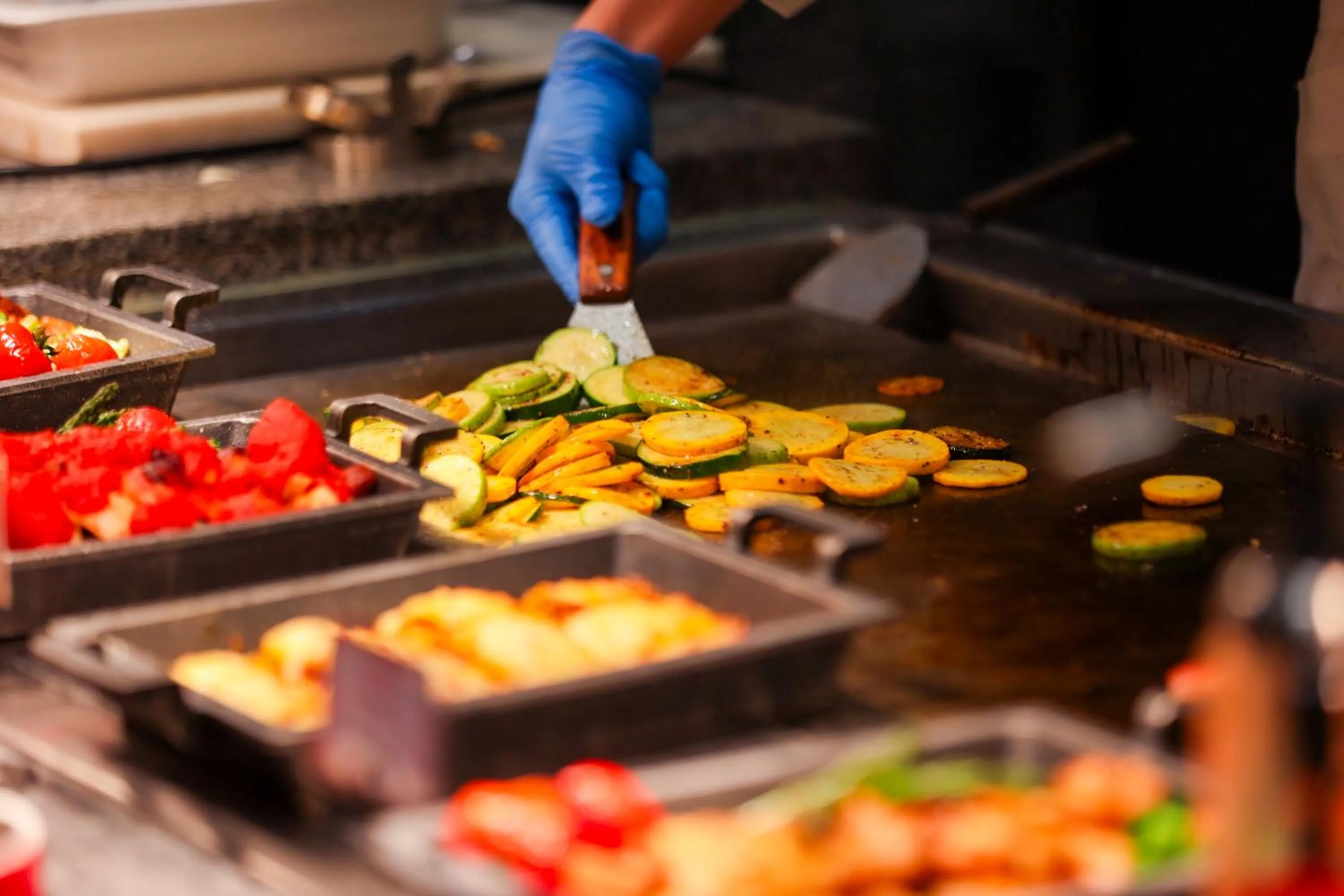 Restaurant/places to eat in Kerry Hotel, Beijing by Shangri-La