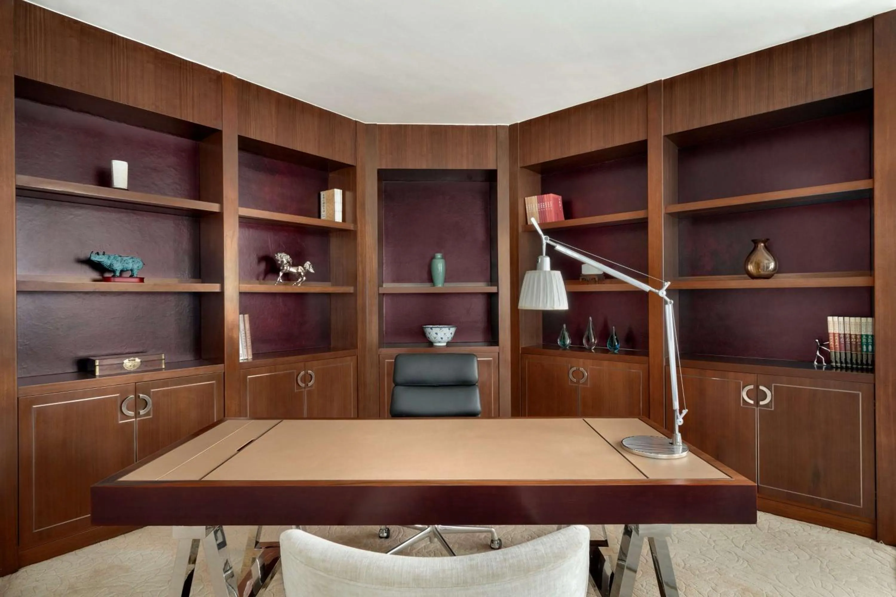 Photo of the whole room in Kerry Hotel, Beijing by Shangri-La