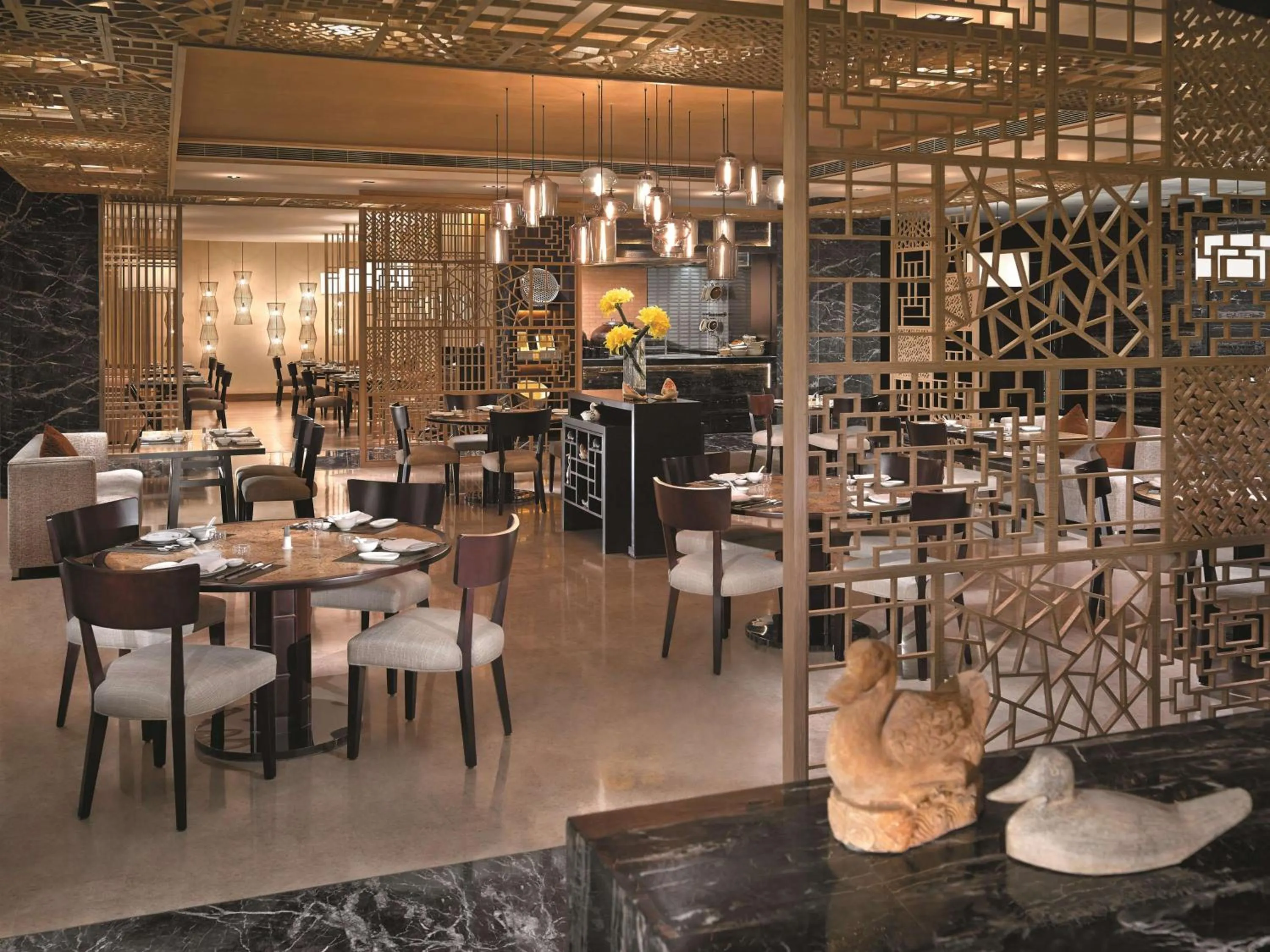 Restaurant/places to eat in Kerry Hotel, Beijing by Shangri-La