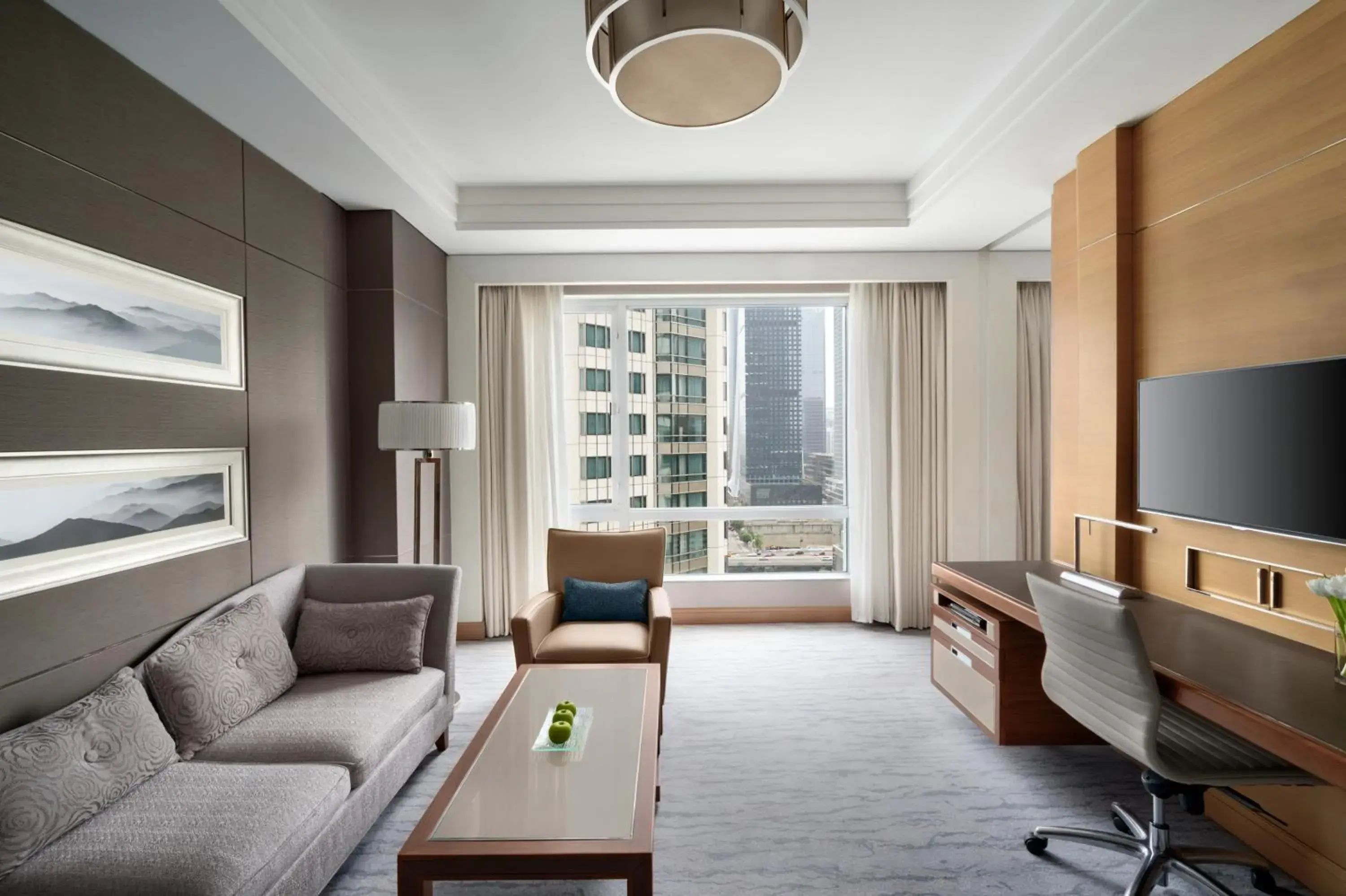 Executive Suite King Room inclusive Mini Bar in Kerry Hotel, Beijing by Shangri-La - 5 Kilometers to The Forbidden City Executive Suite King Room inclusive Mini Bar in Kerry Hotel, Beijing by Shangri-La - 5 Kilometers to The Forbidden City