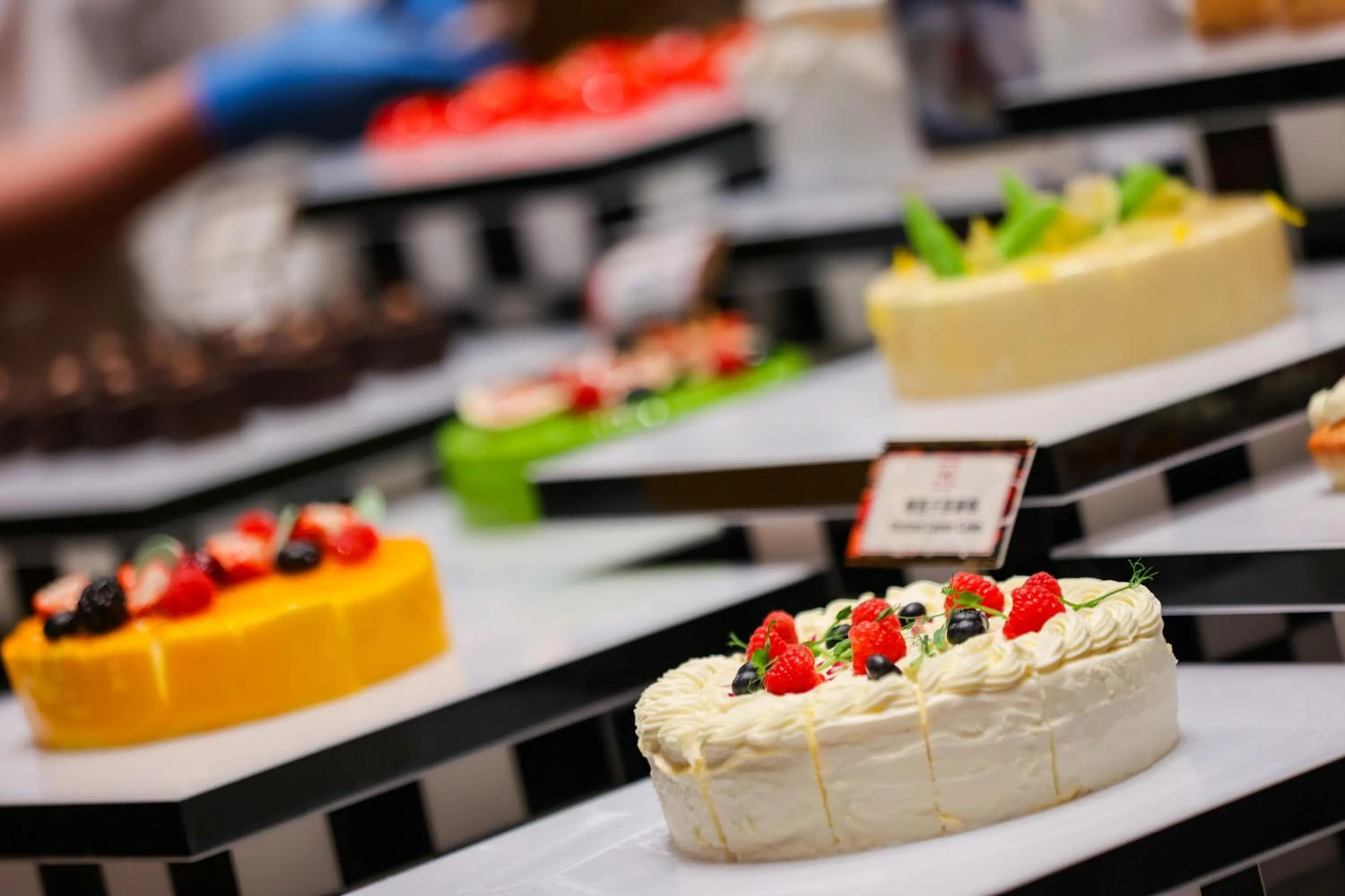 Restaurant/places to eat in Kerry Hotel, Beijing by Shangri-La