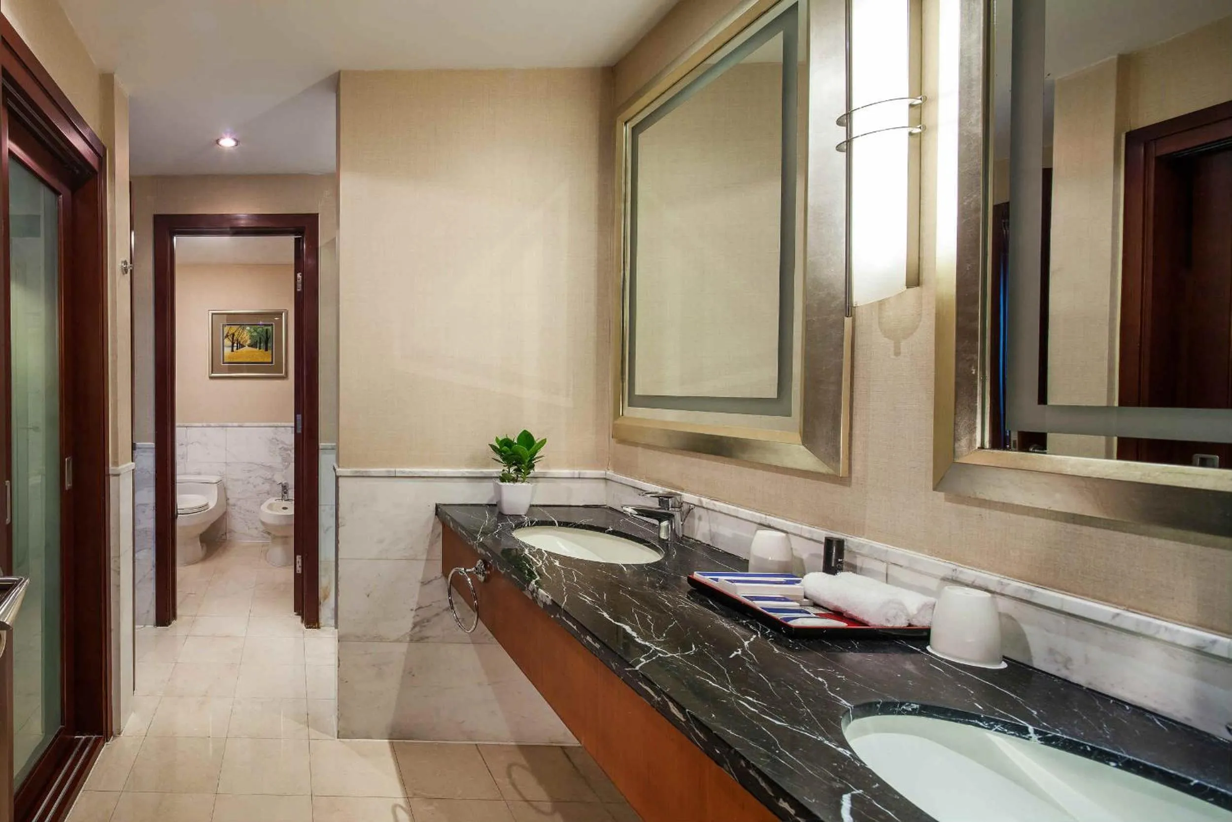 Bathroom in Beijing Hotel NUO Forbidden City