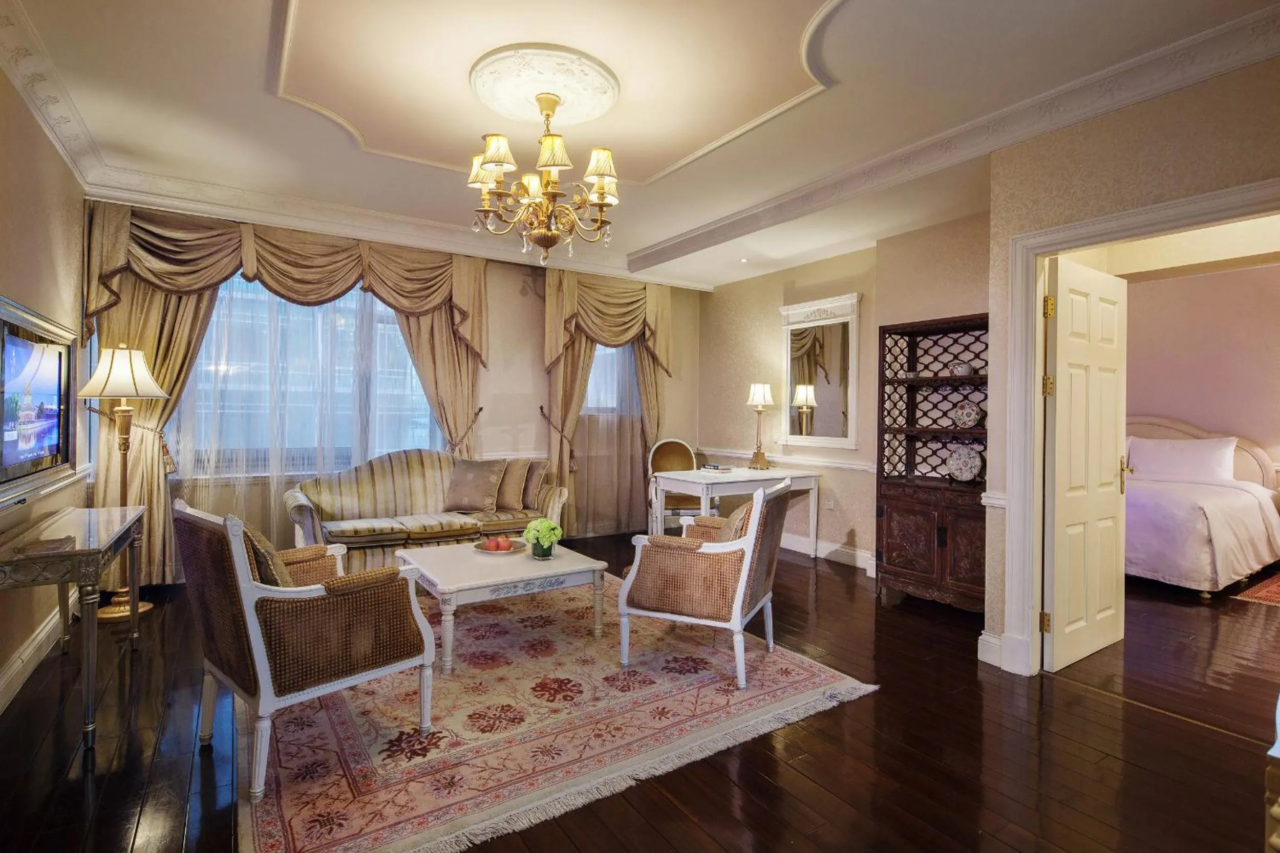 Living room, Bed in Beijing Hotel NUO Forbidden City