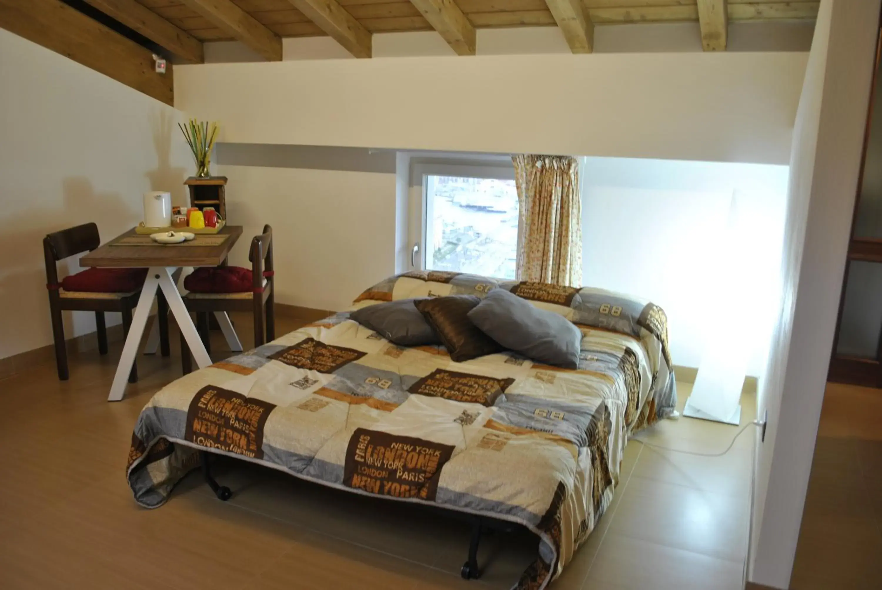 Superior Quadruple Room in La Finestra Sul Golfo Affittacamere Superior Quadruple Room in La Finestra Sul Golfo Affittacamere