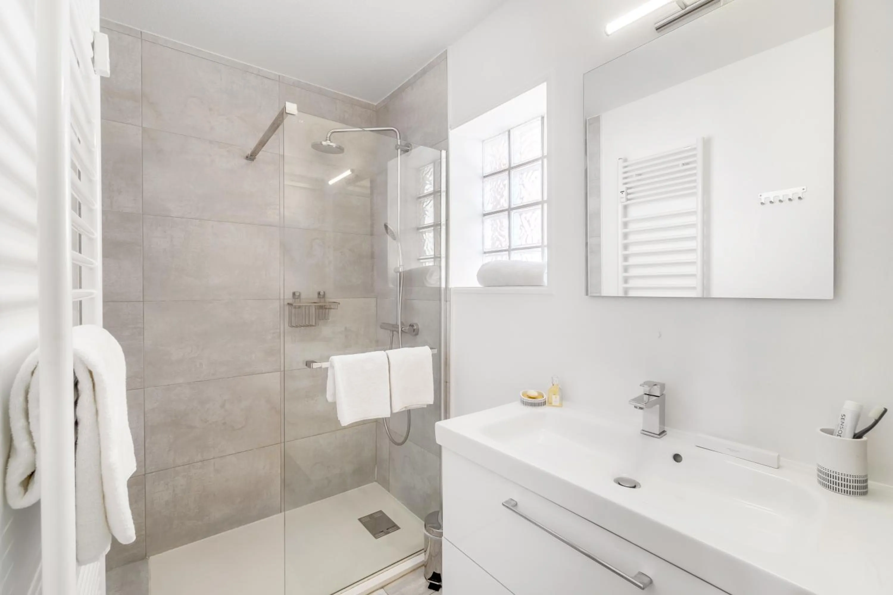 Shower in Eden Azur - Résidence Hôtelière