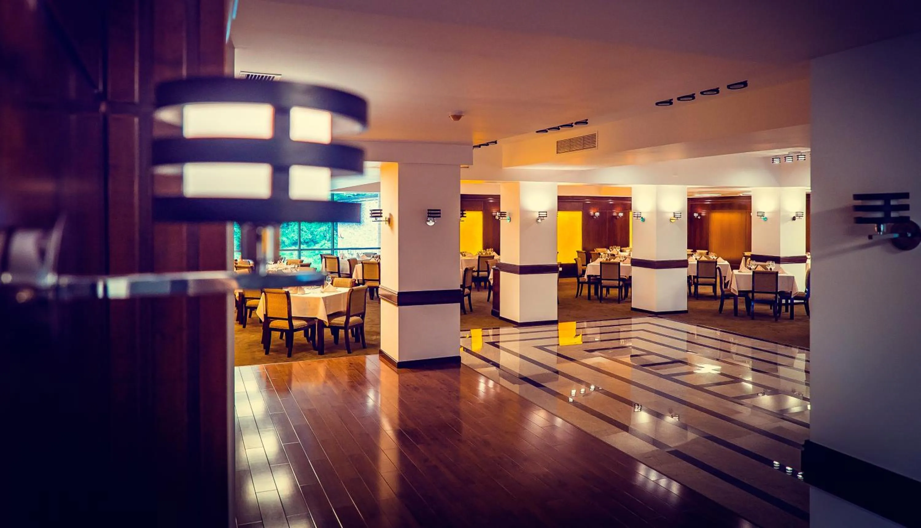 Food and drinks in Hotel Perla