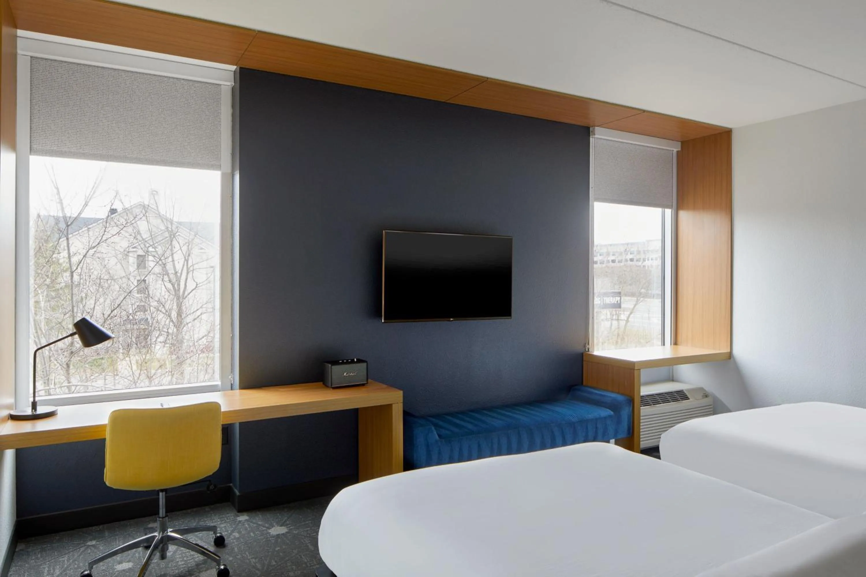 Photo of the whole room, Bed in Aloft Nashville Franklin