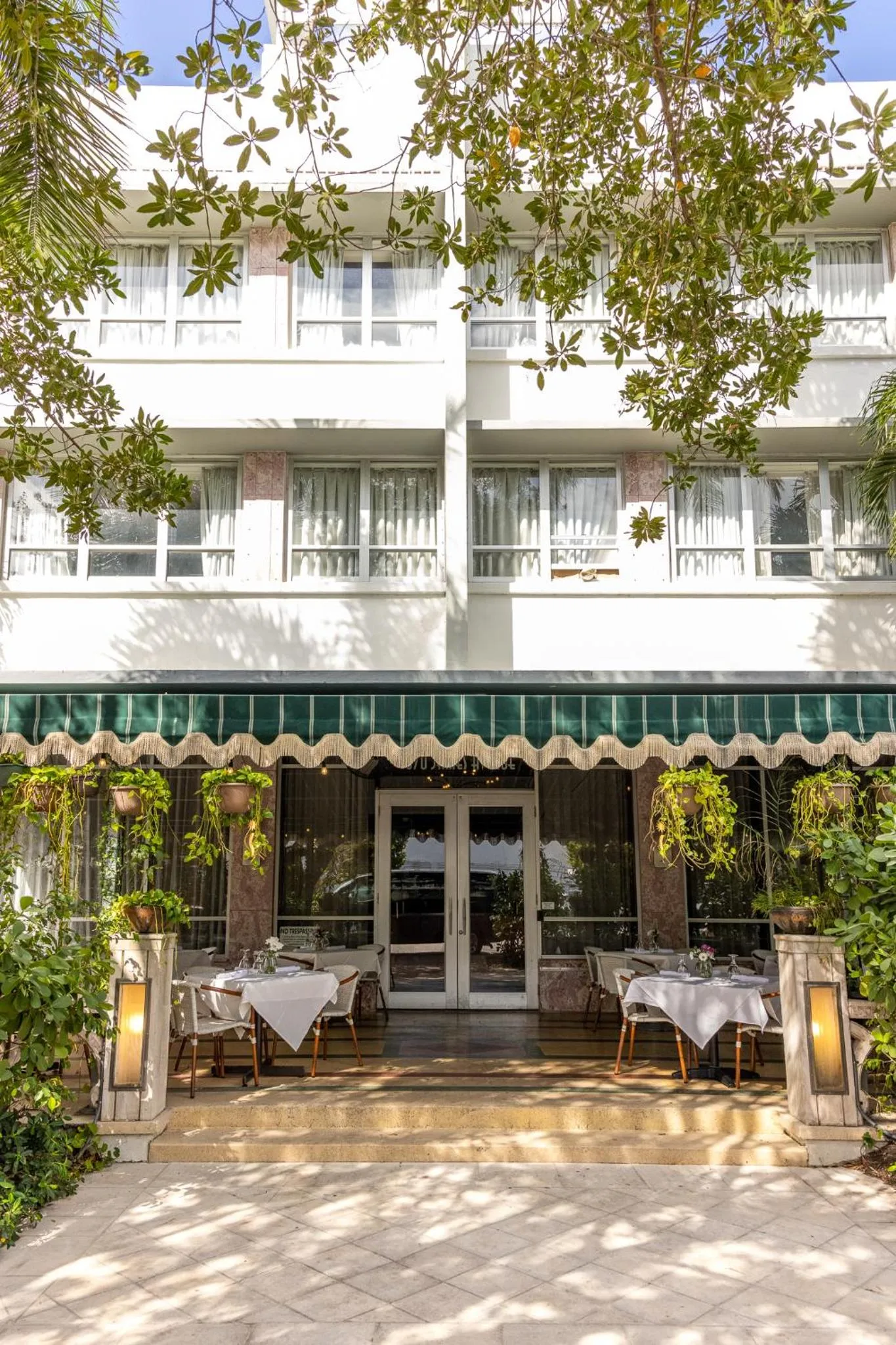 Facade/entrance in Crest Hotel Suites