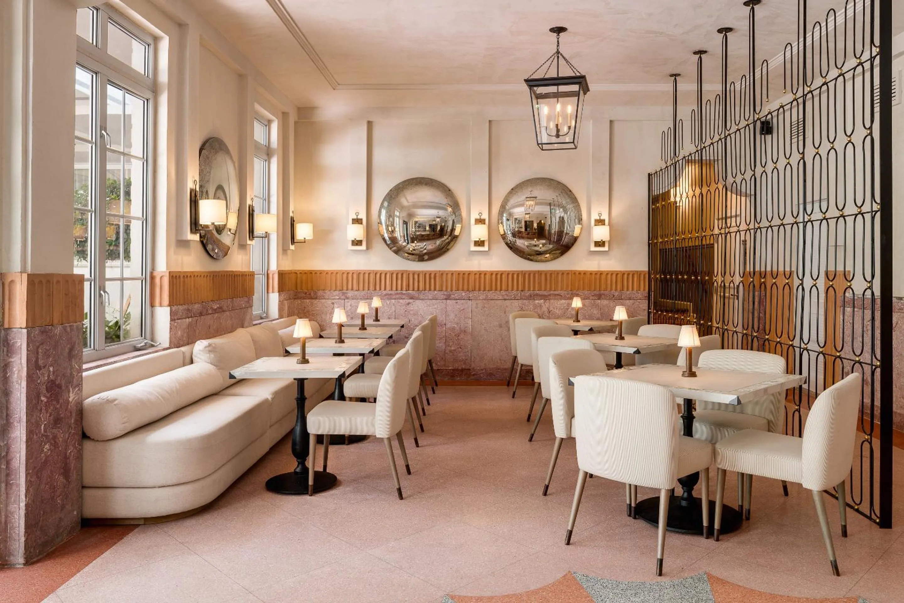 Seating area in South Beach Hotel