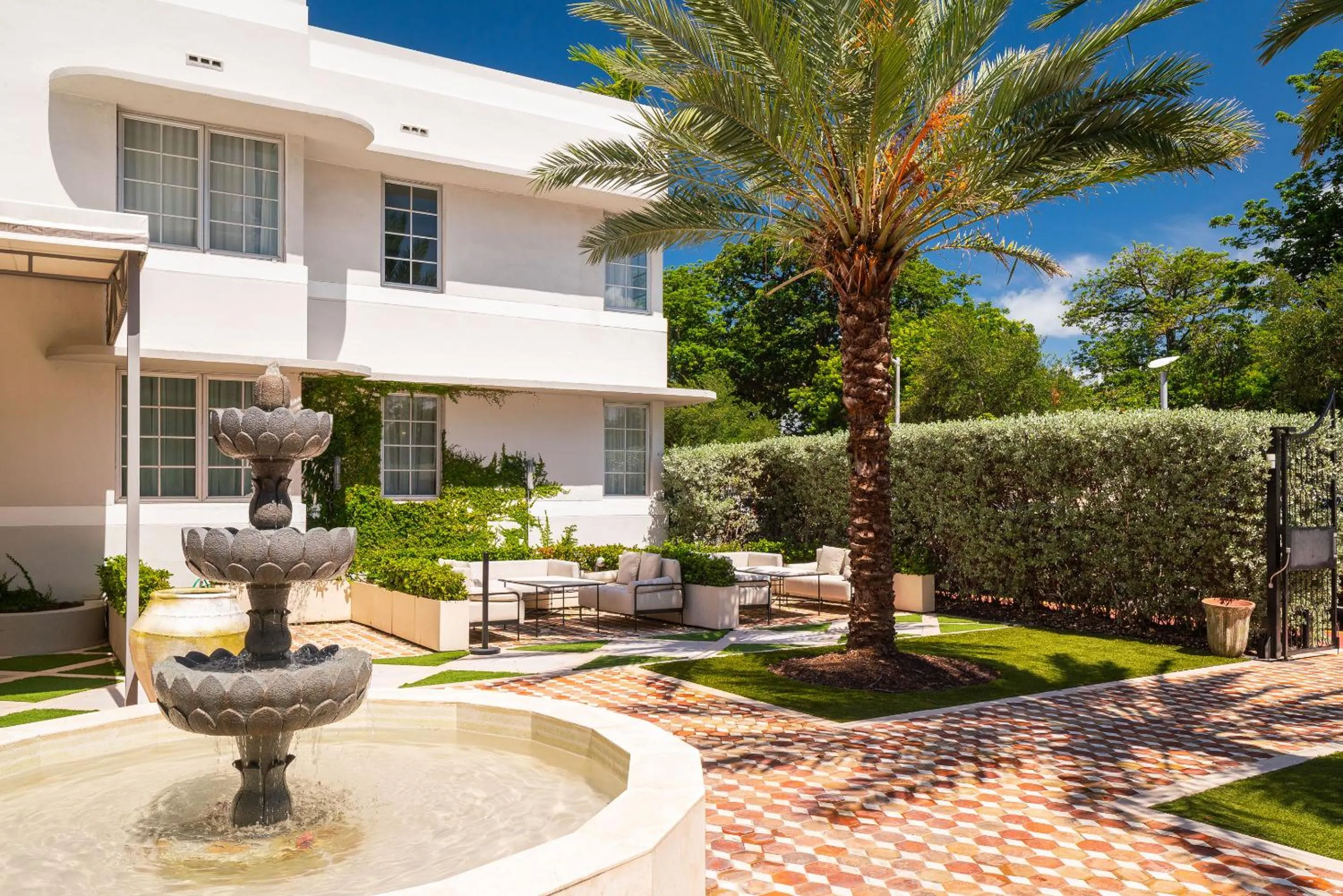 Property building in South Beach Hotel