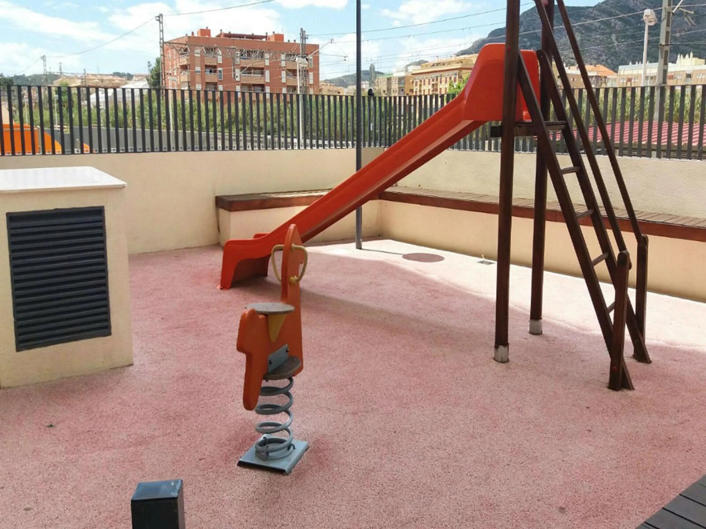 Children play ground in Apartamentos Terrazas al Mar 3000
