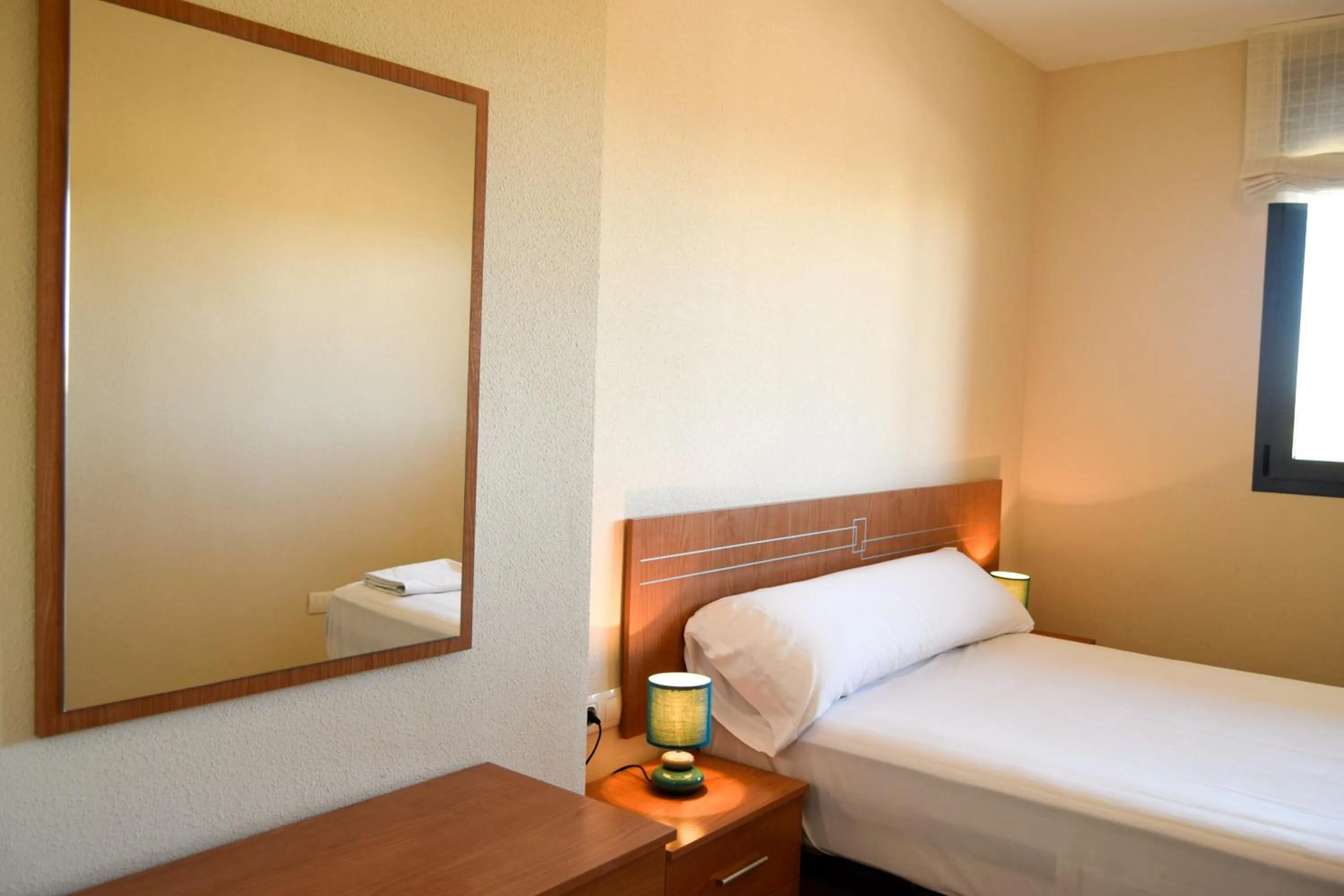 Bedroom, Bed in Apartamentos Terrazas al Mar 3000