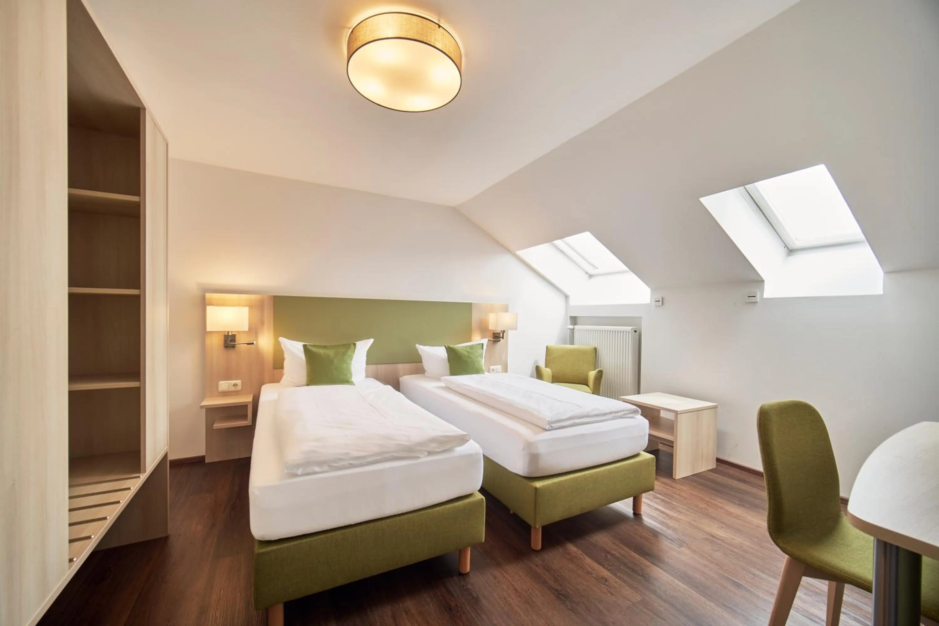 Photo of the whole room, Bed in Marias Inn - Bed & Breakfast