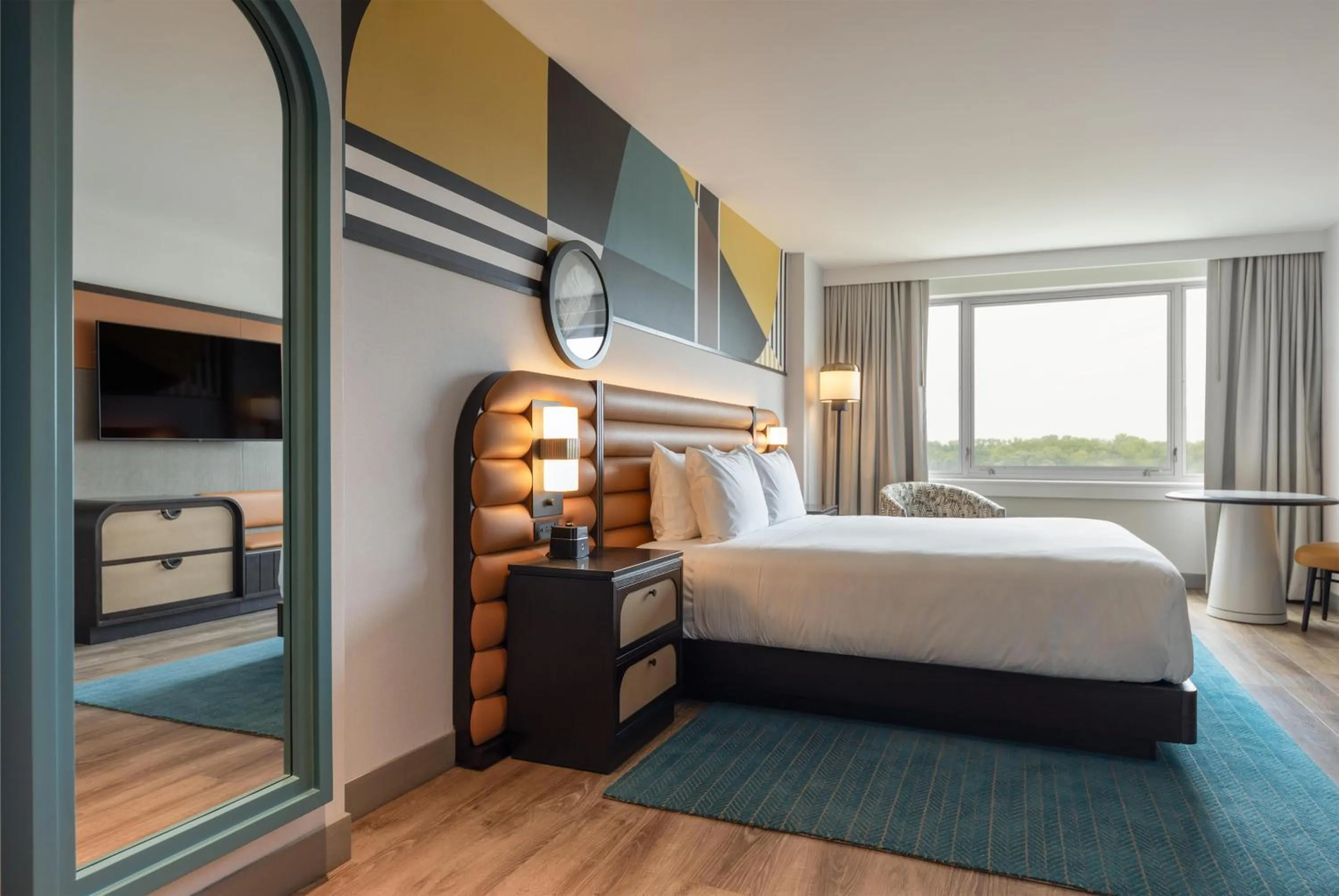 Bedroom, Bed in Hyatt Centric Chicago Ohare