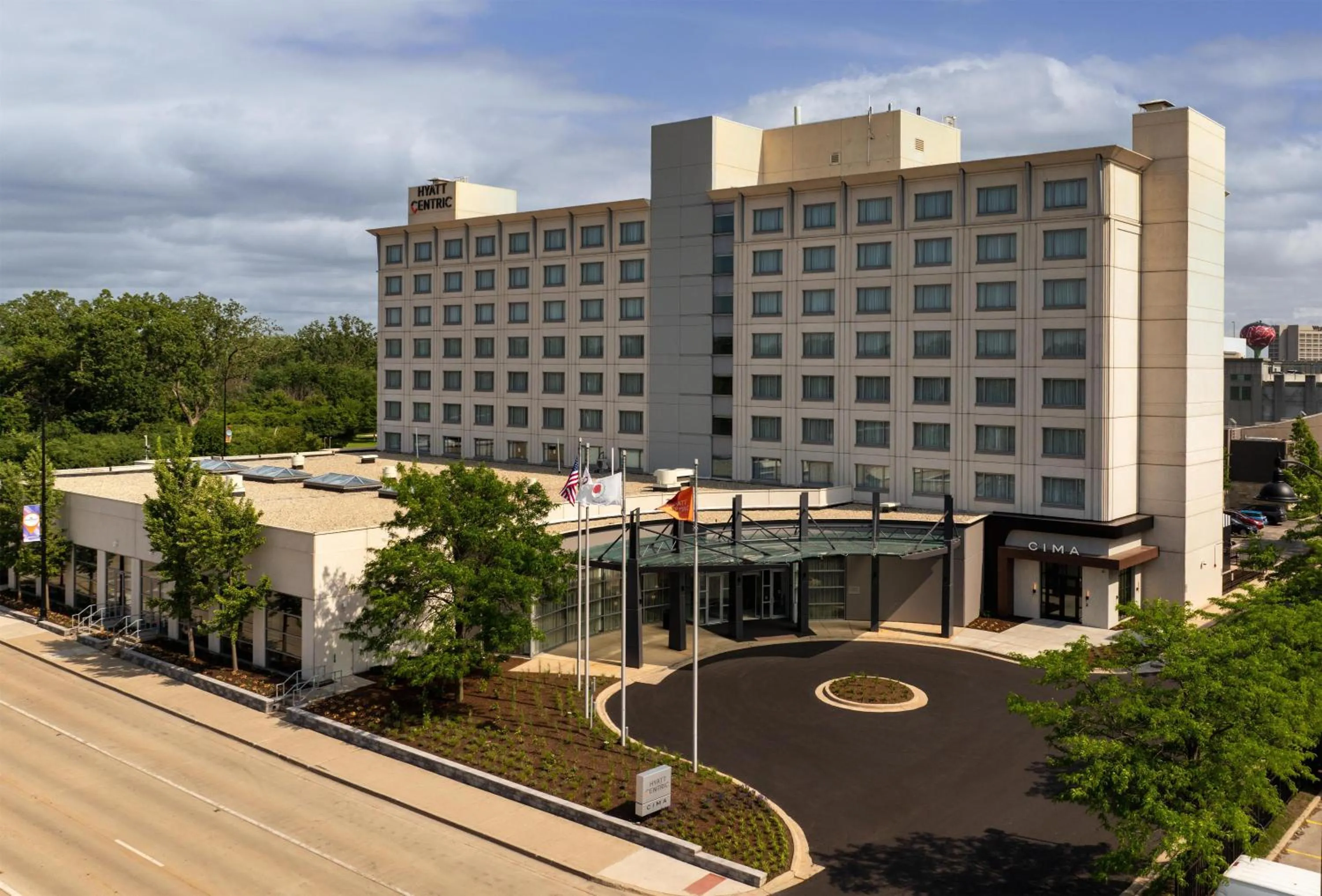 Property building in Hyatt Centric Chicago Ohare