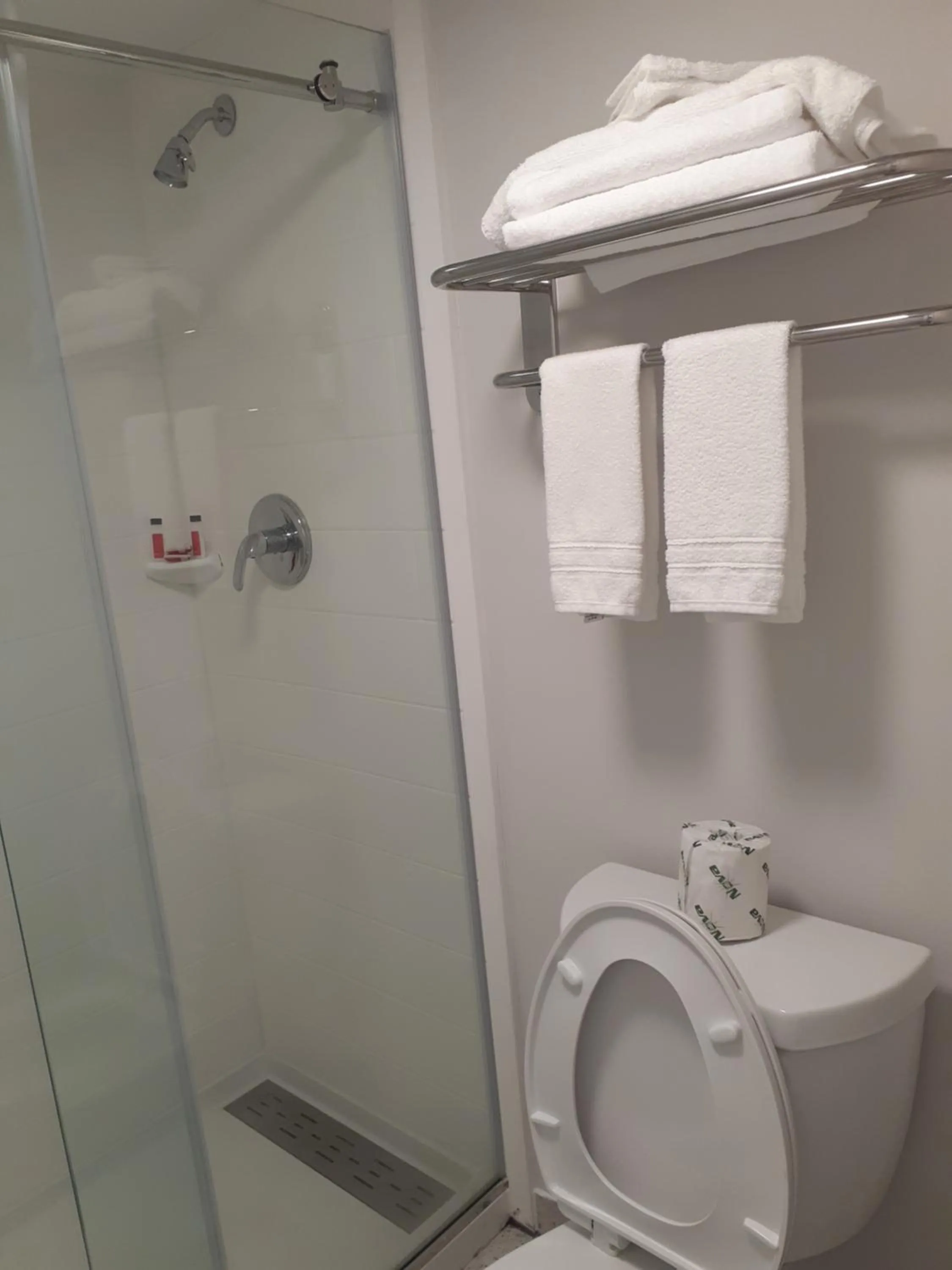 Bathroom in Travelodge by Wyndham Virginia Beach Bay Beach