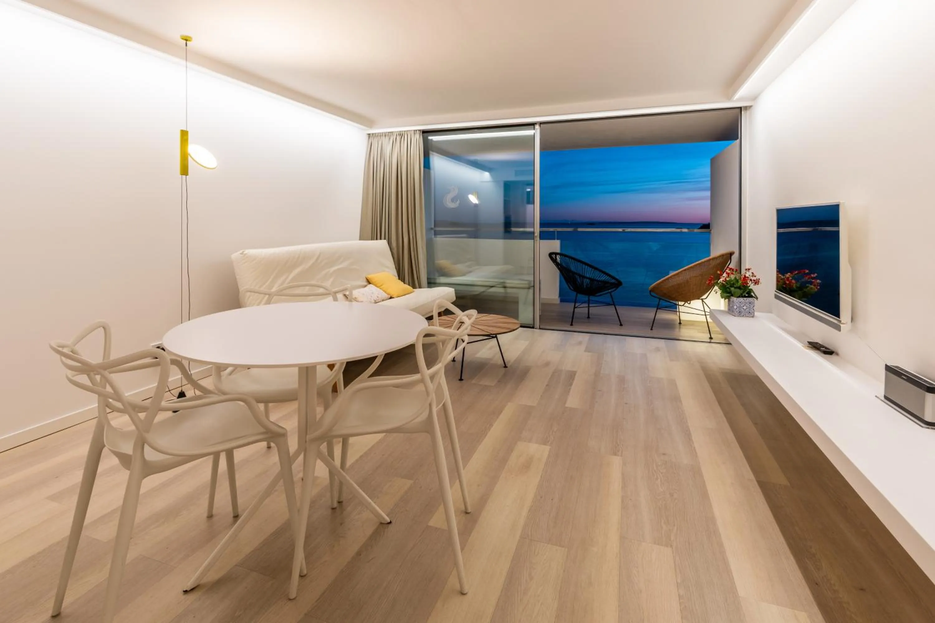 Dining area in Sud Ibiza Suites