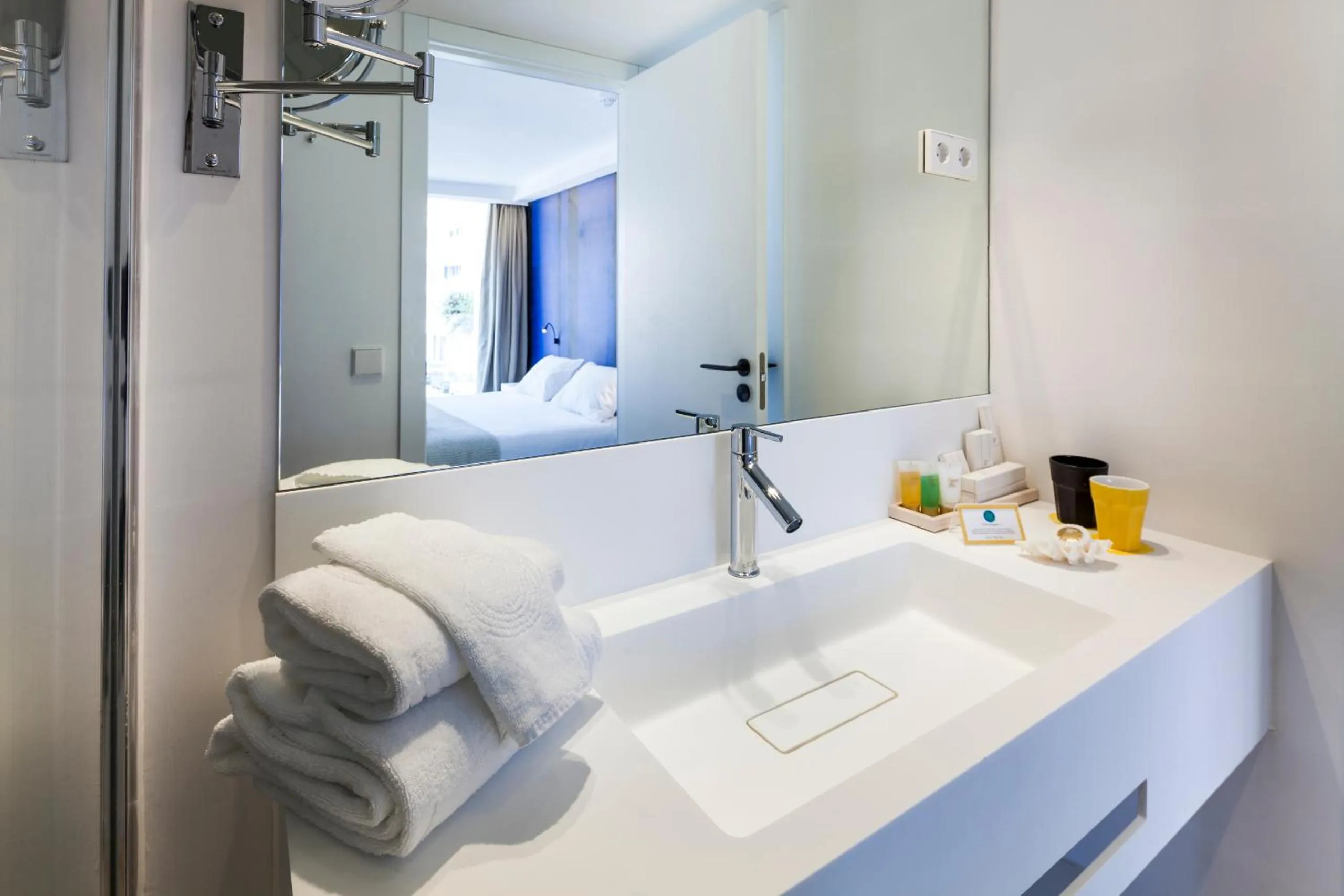 Toilet in Sud Ibiza Suites