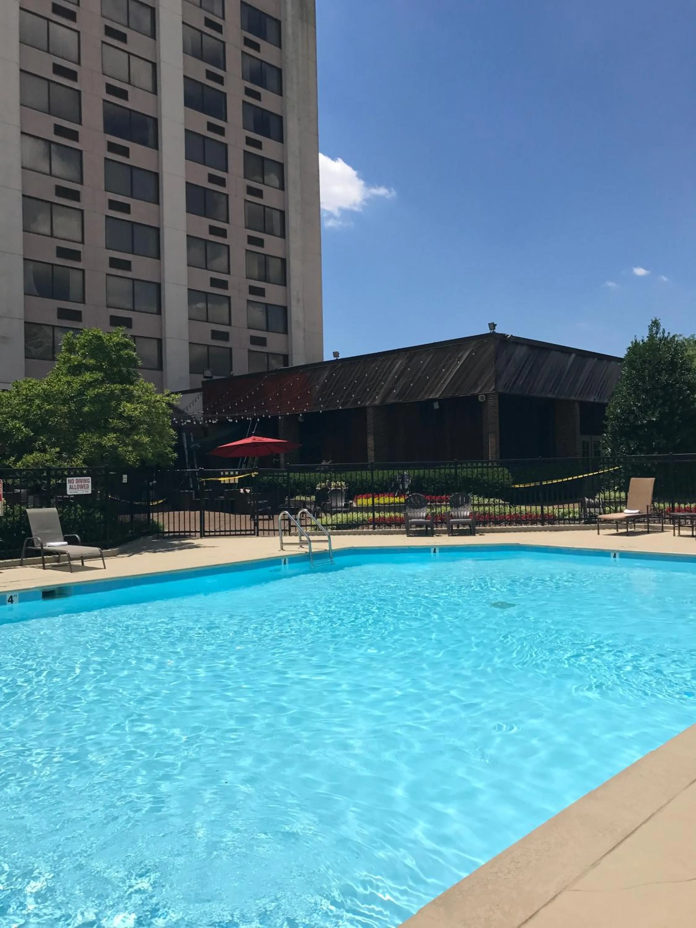 Swimming pool in Millennium Maxwell House Nashville